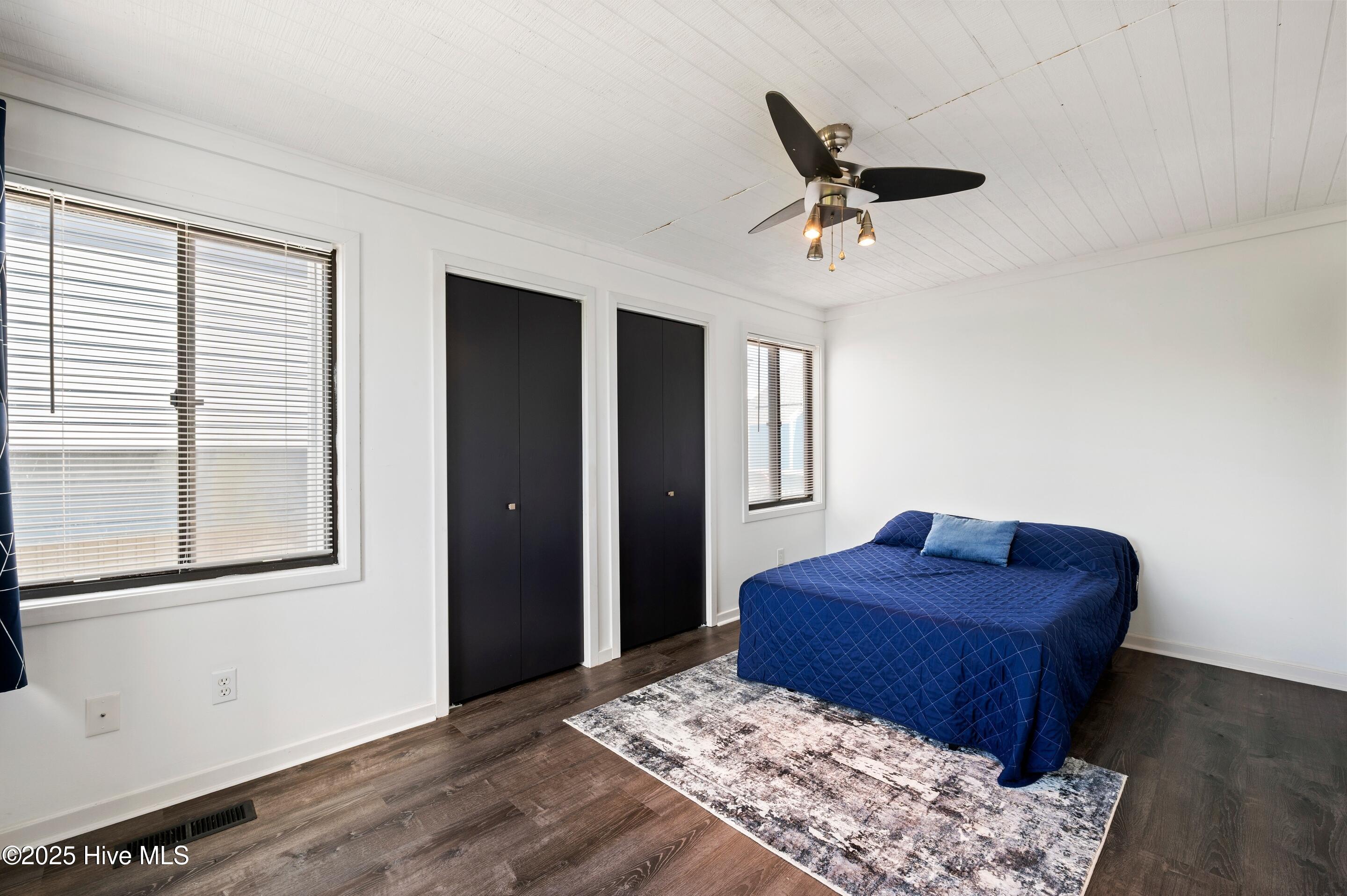 100530786 | Photo 18