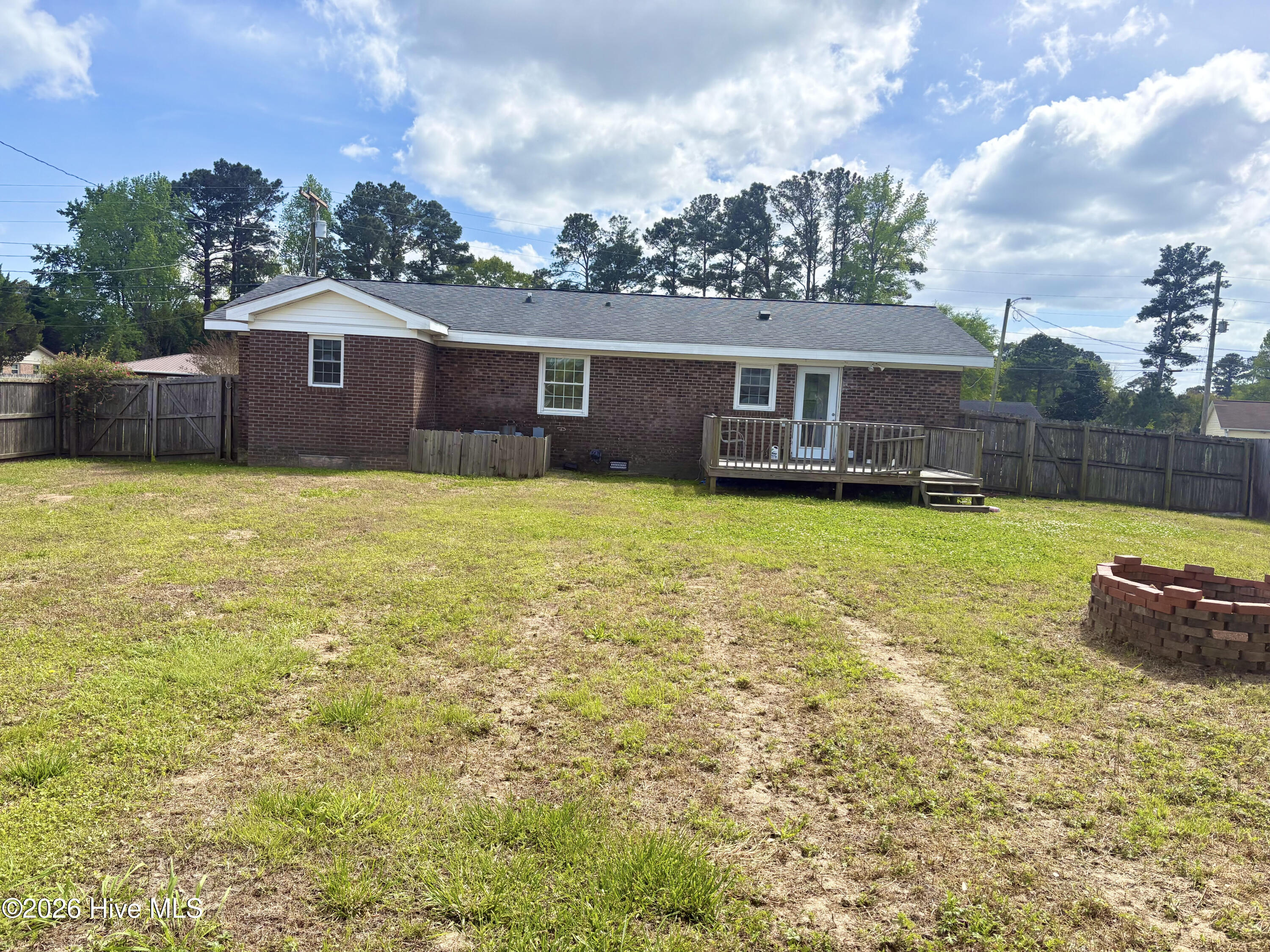 100566369 | Photo 10