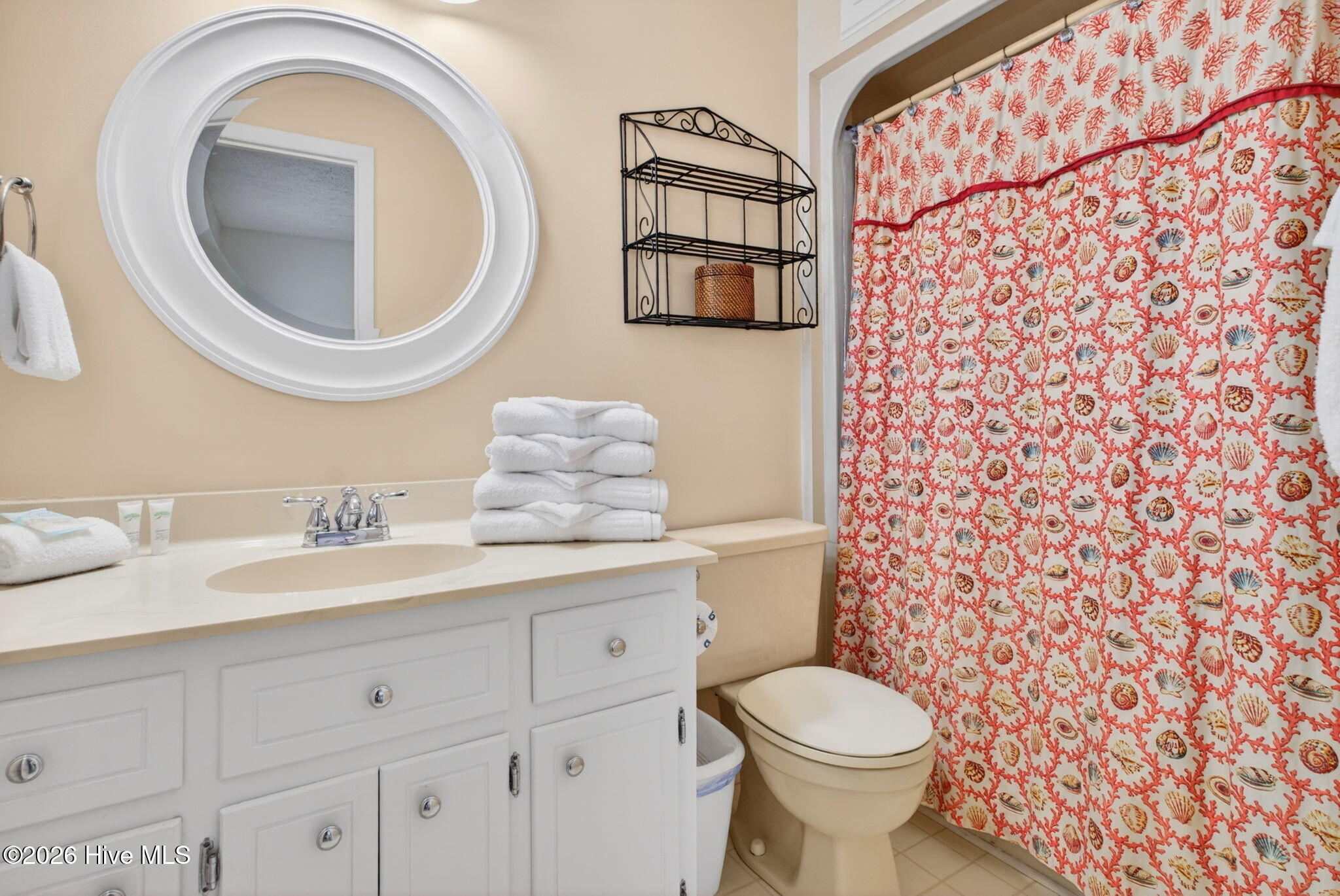 100566511 | Photo 34