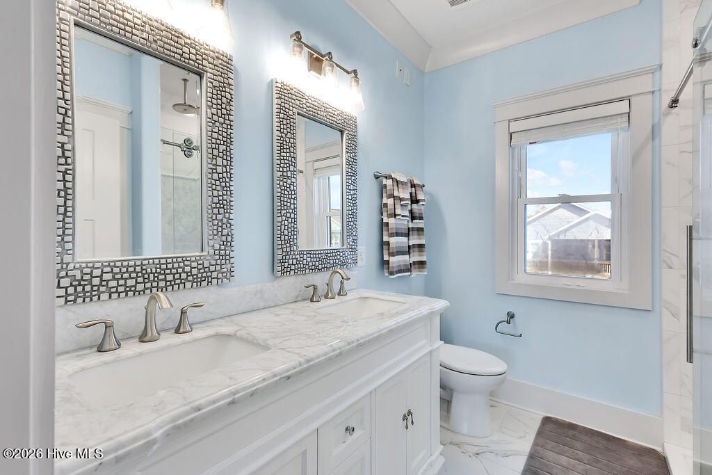 100564206 | Photo 27