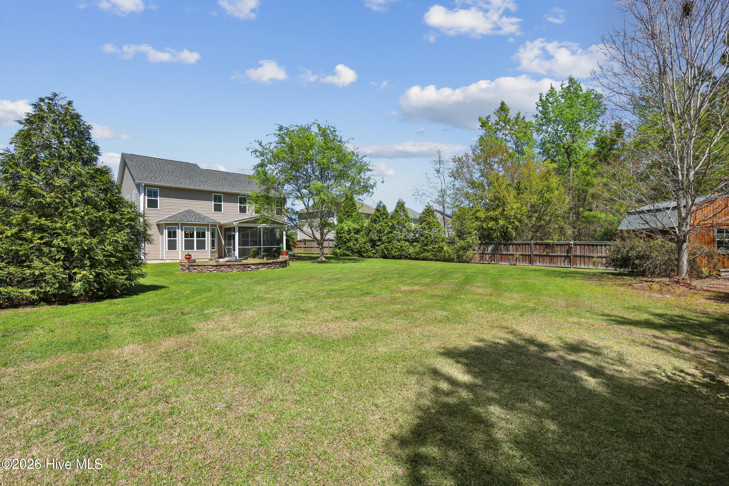 100565856 | Photo 41