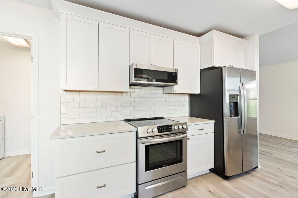 100548851 | Photo 13