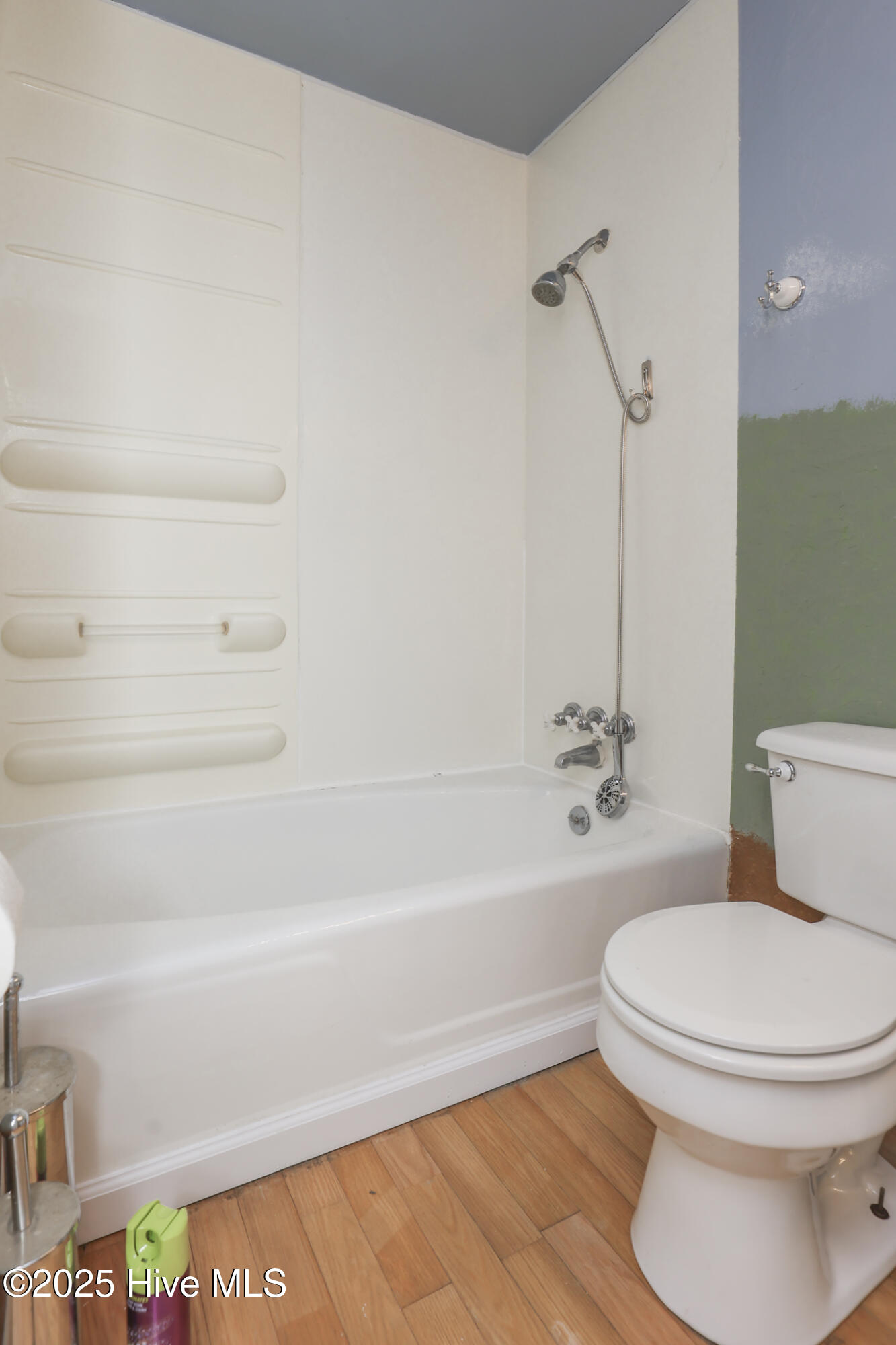 100553205 | Photo 23