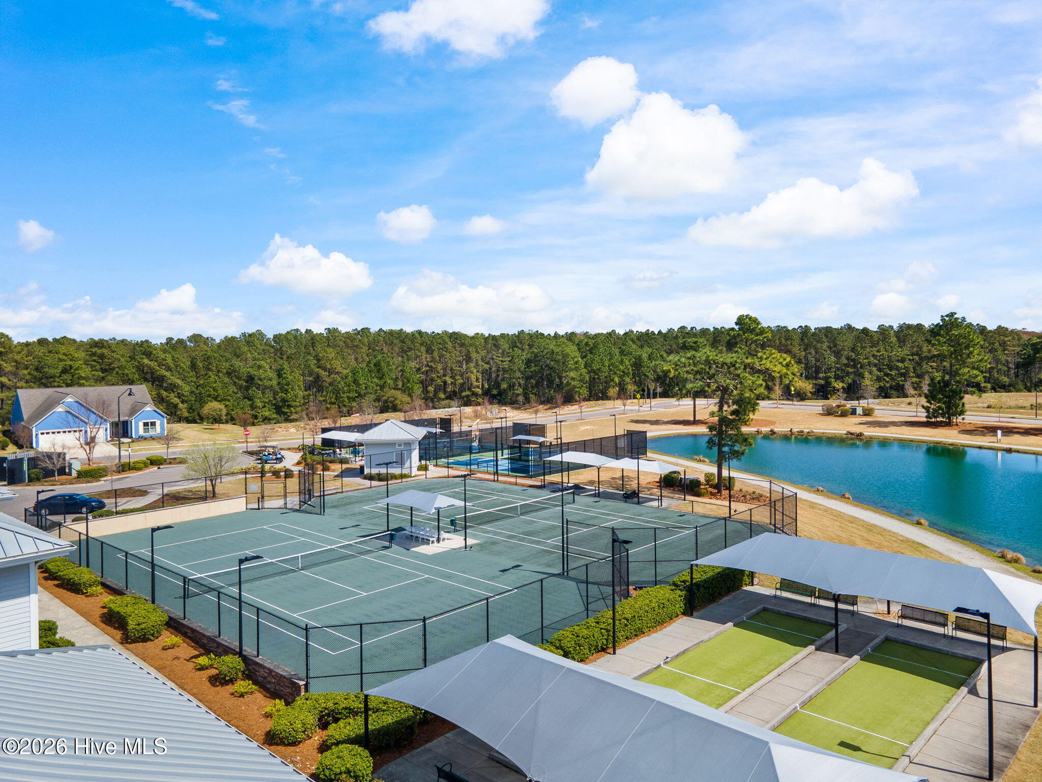 100564414 | Photo 64