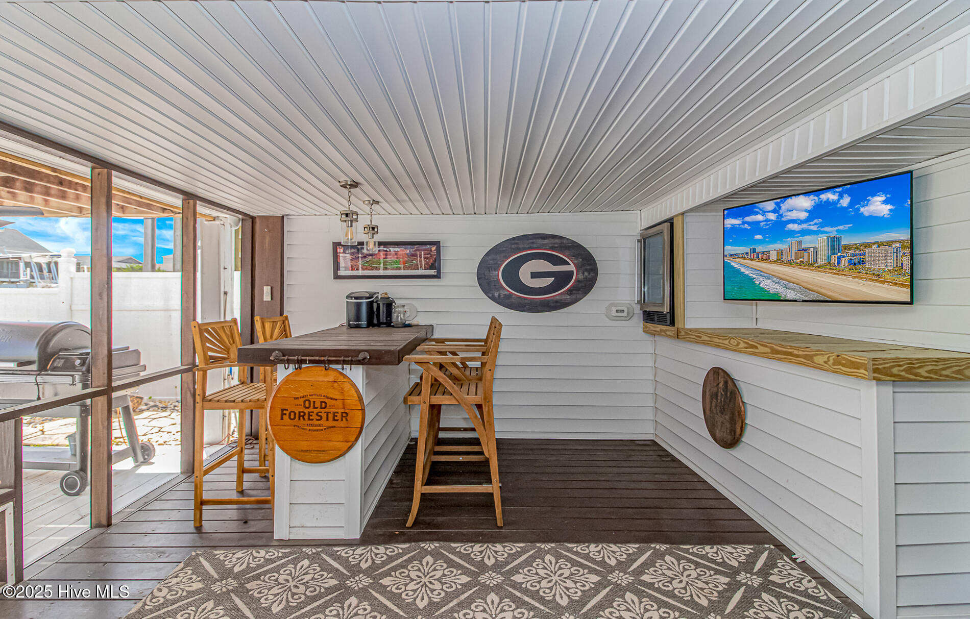 100526104 | Photo 30