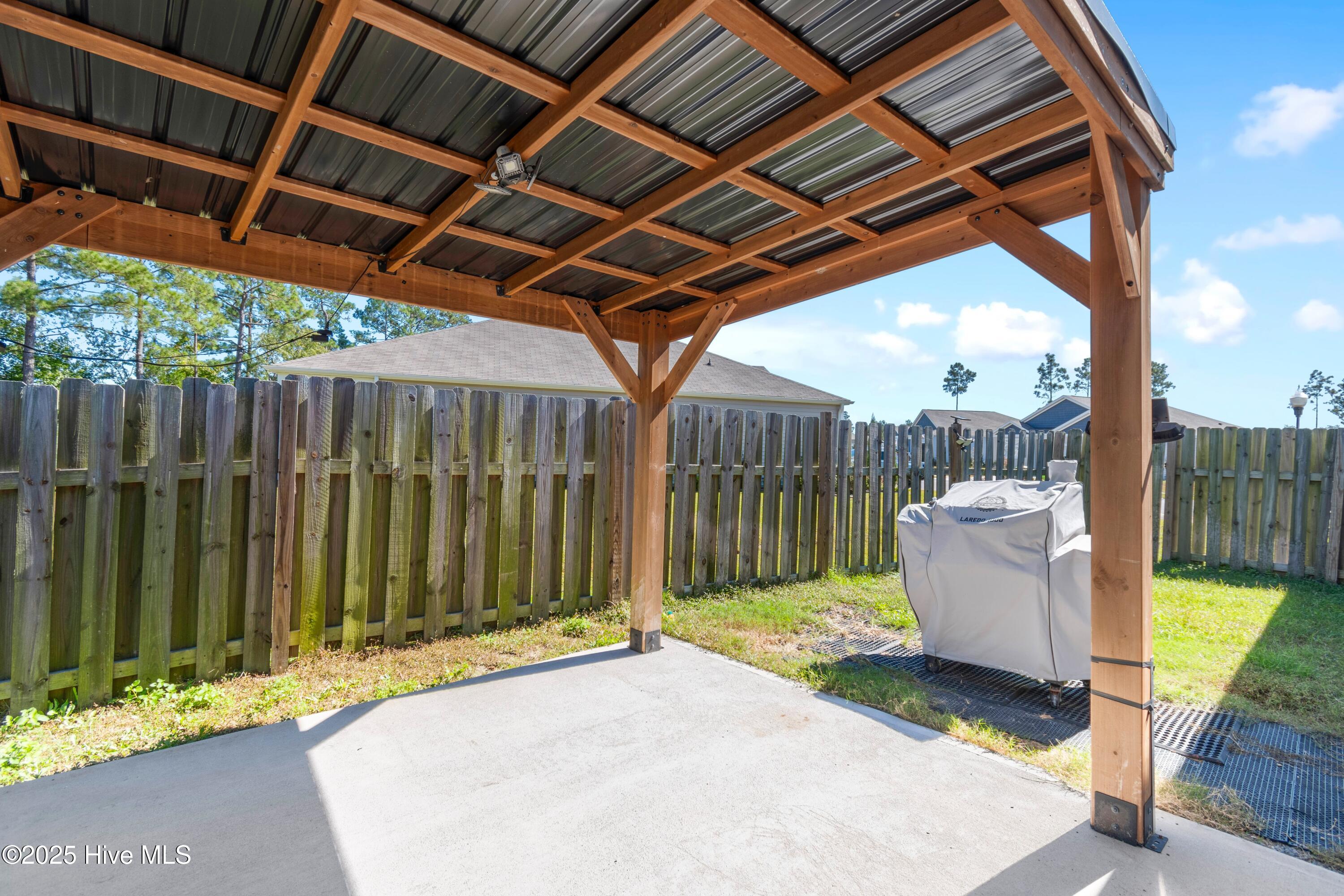 100537510 | Photo 49