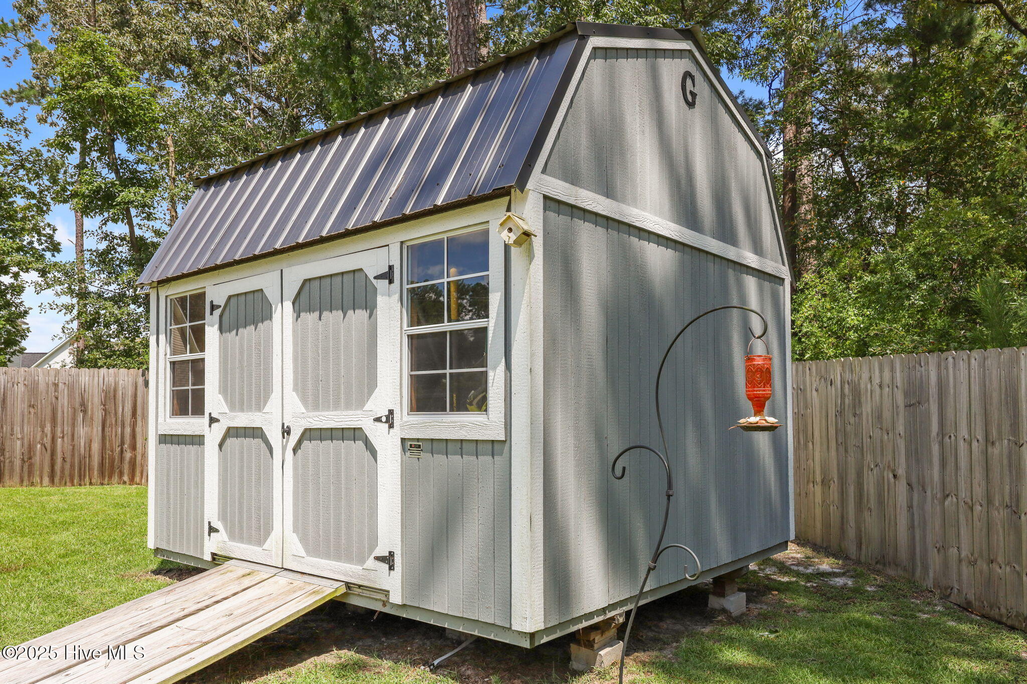 100525463 | Photo 34