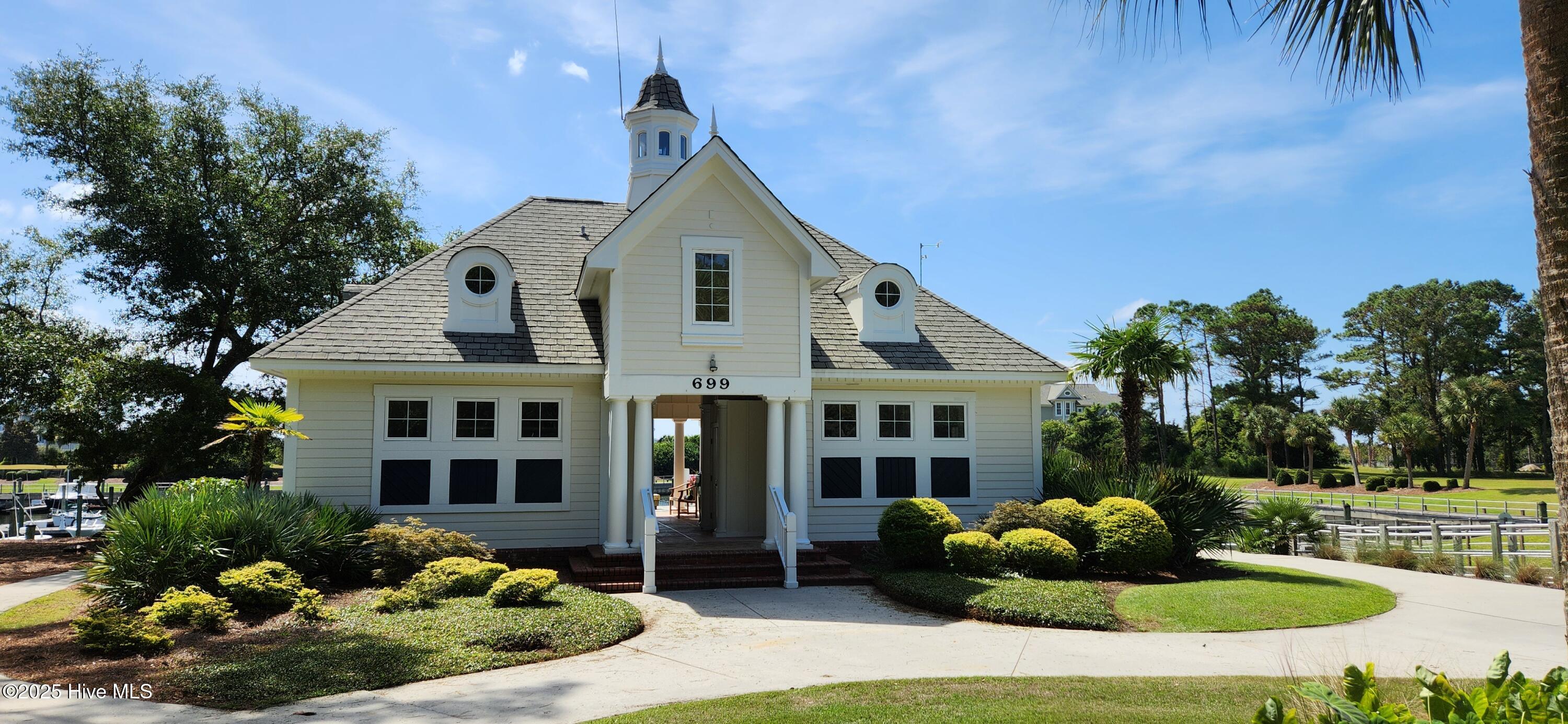 100498654 | Photo 16