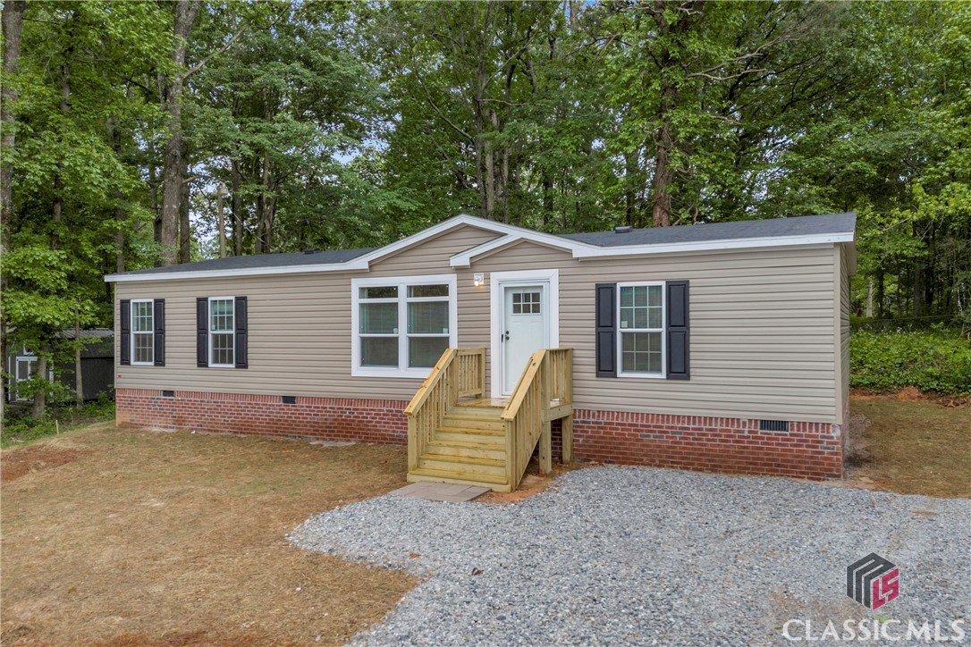 Homes for sale in Cleveland, GA | 2523 Westmoreland Dr, Cleveland, GA 30528 | MLS# CM1025399