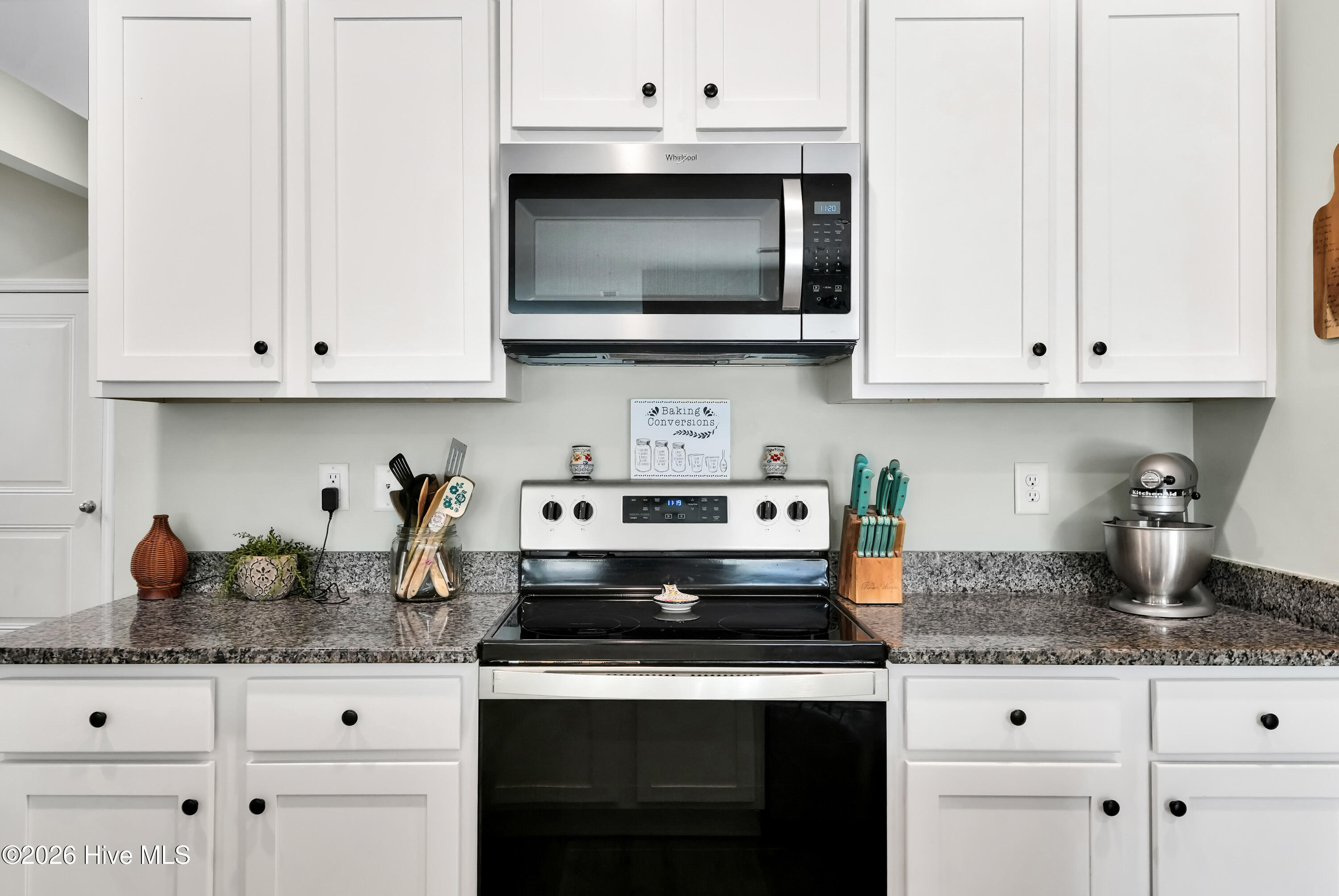 100563404 | Photo 13