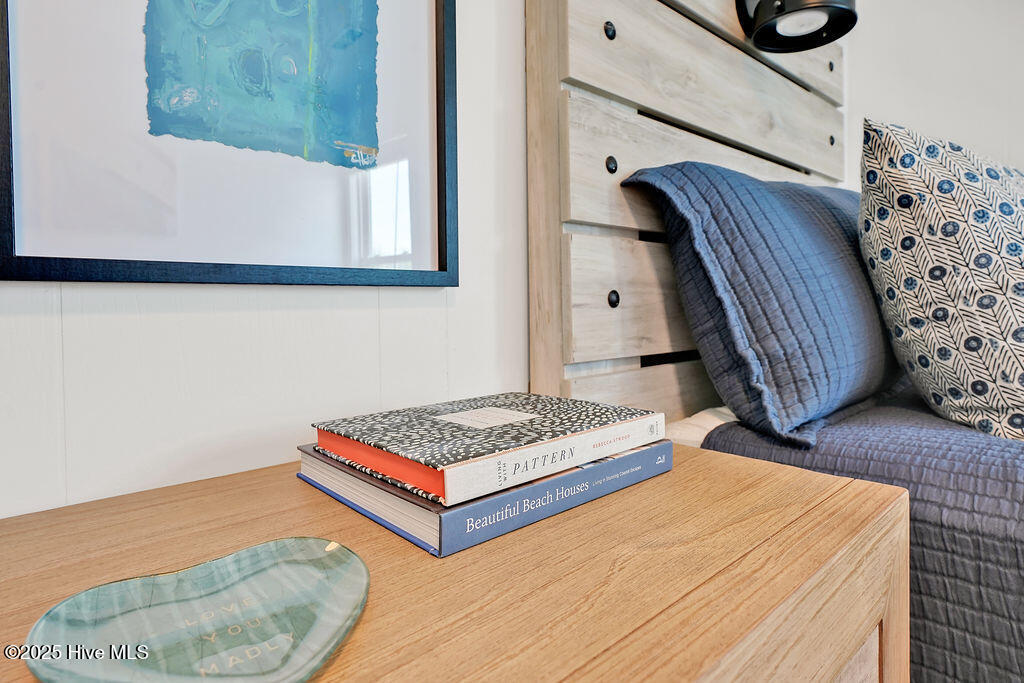 100508979 | Photo 52