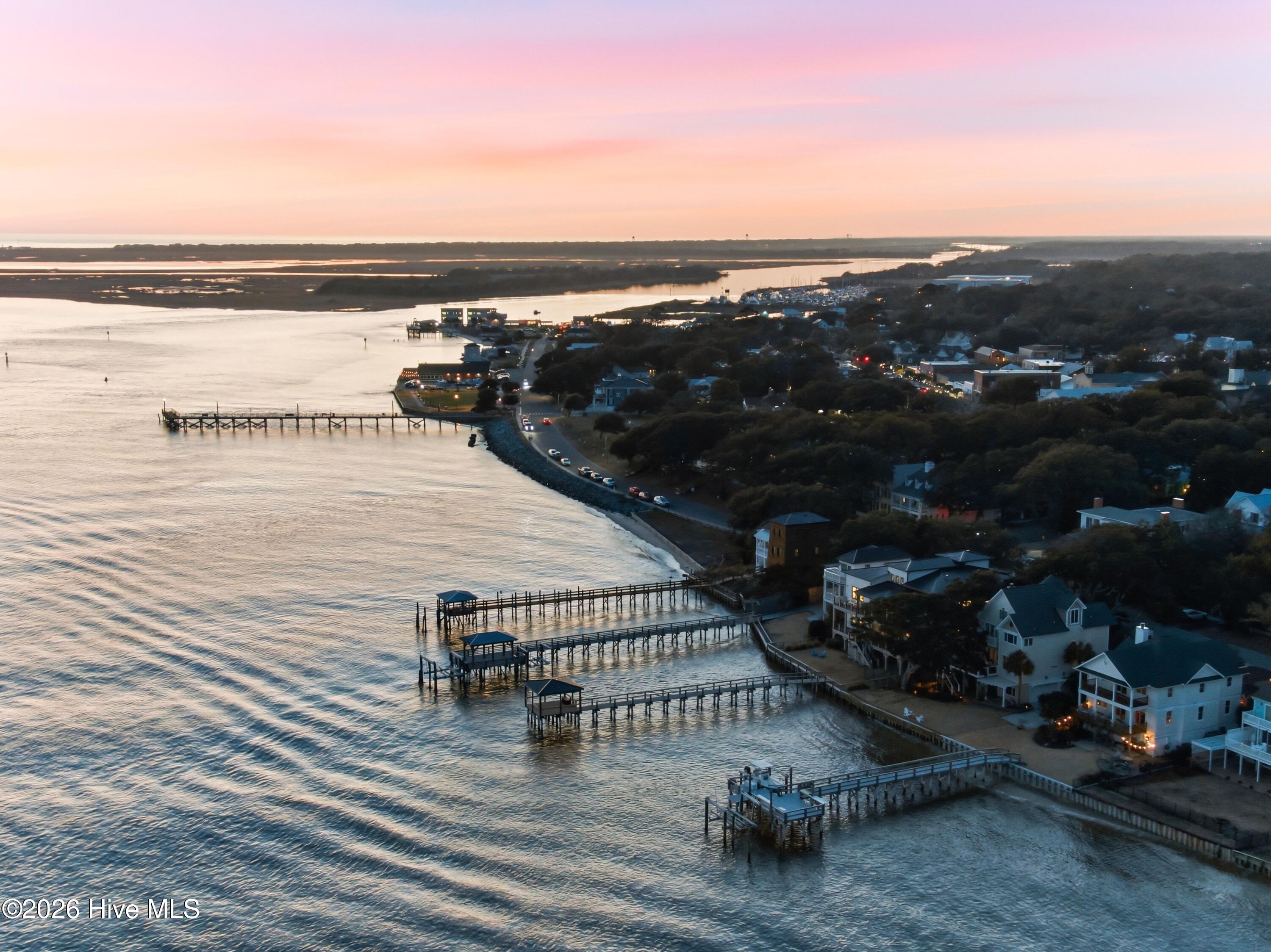 100556008 | Photo 48