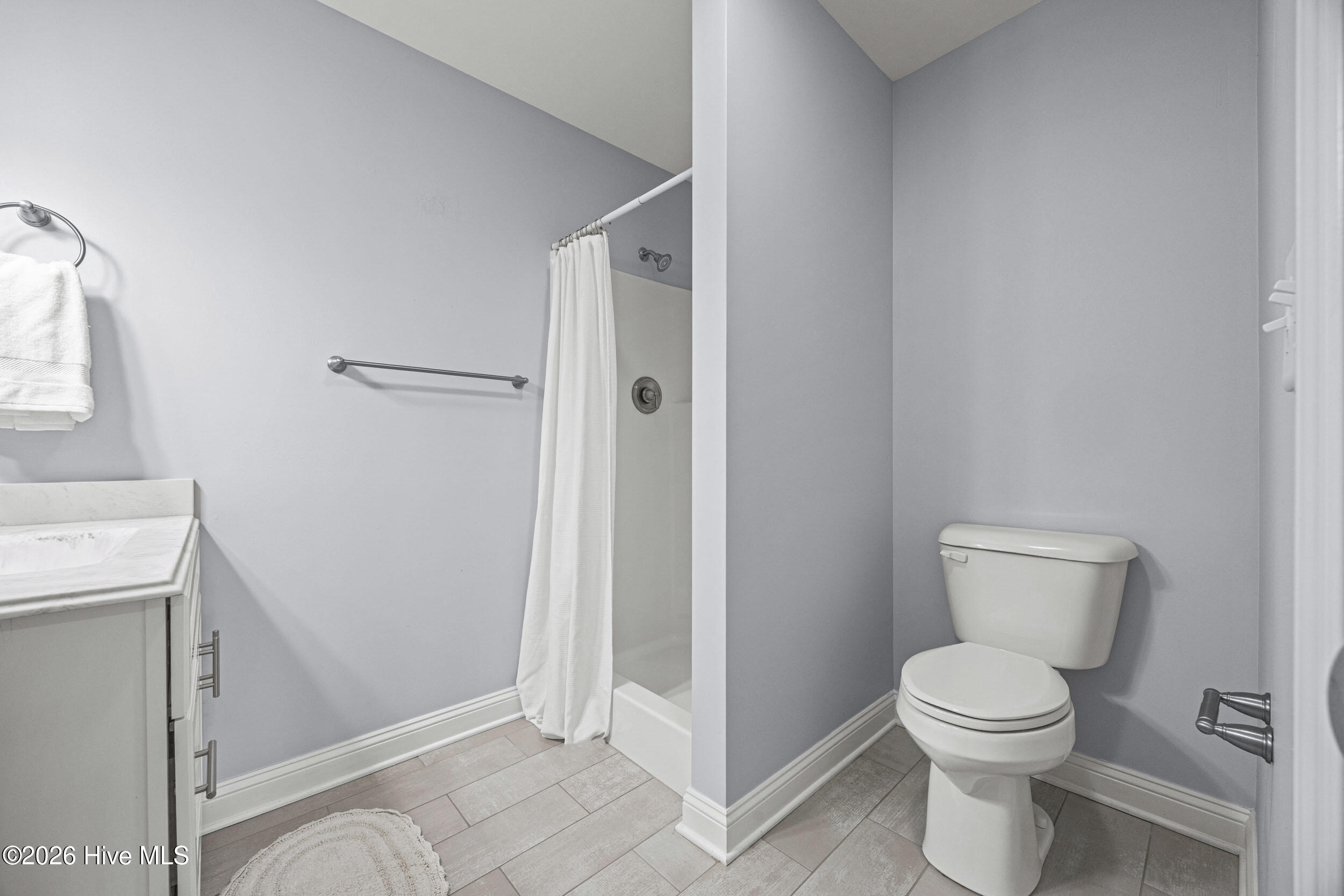 100550932 | Photo 45