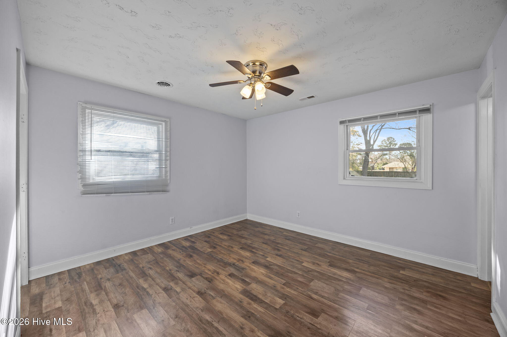 100555962 | Photo 22