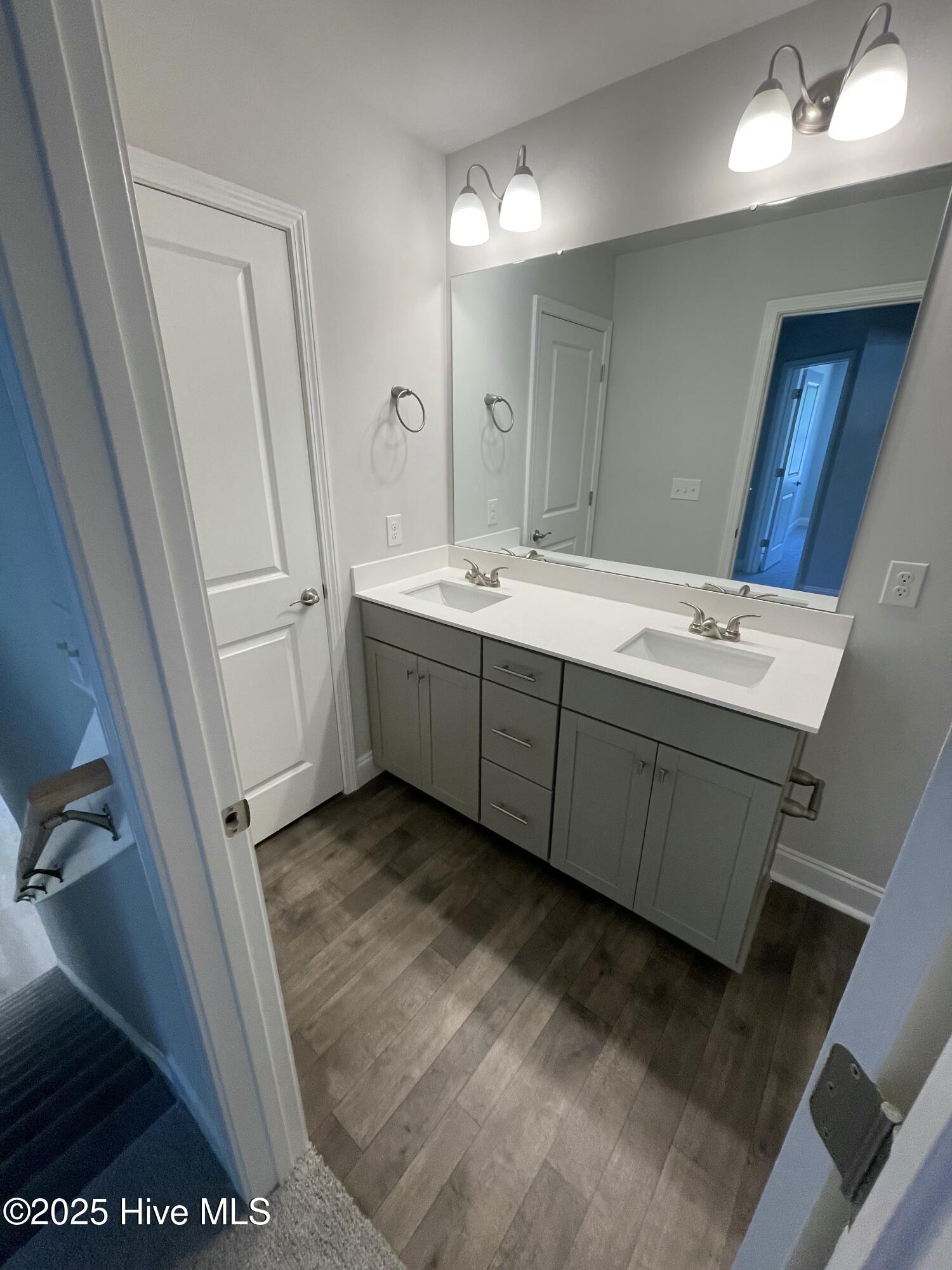 100425636 | Photo 39