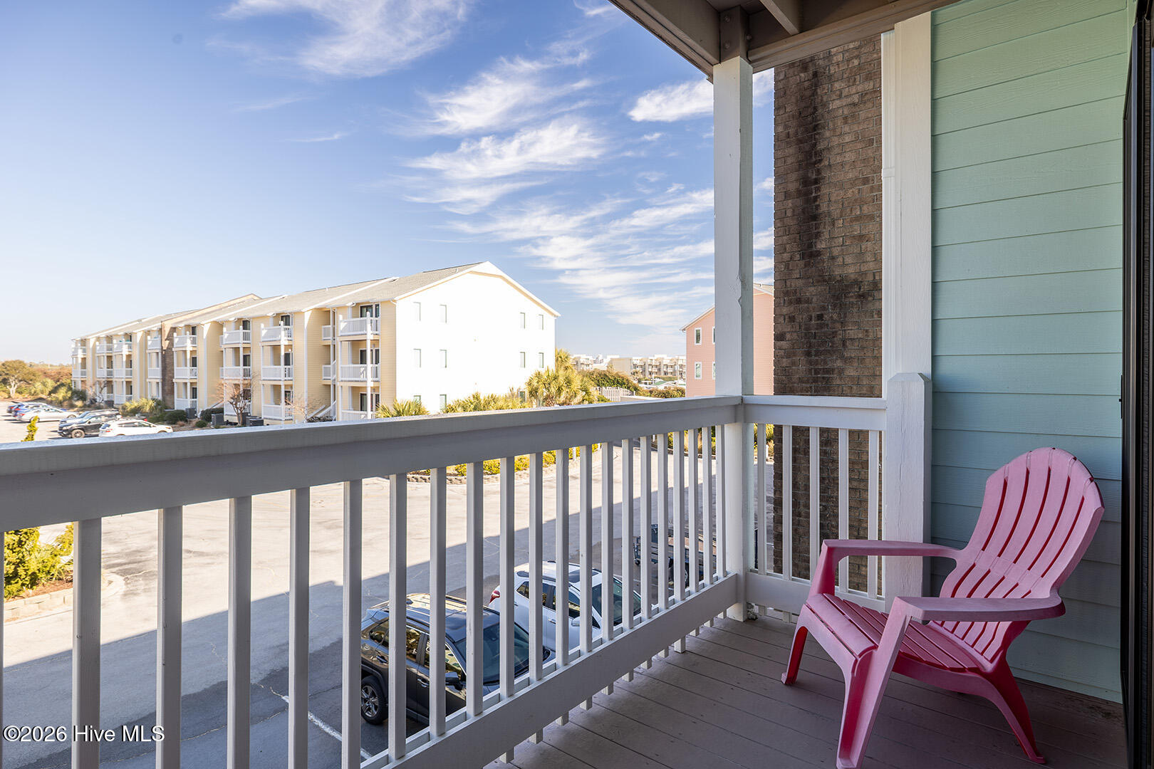 100563170 | Photo 20