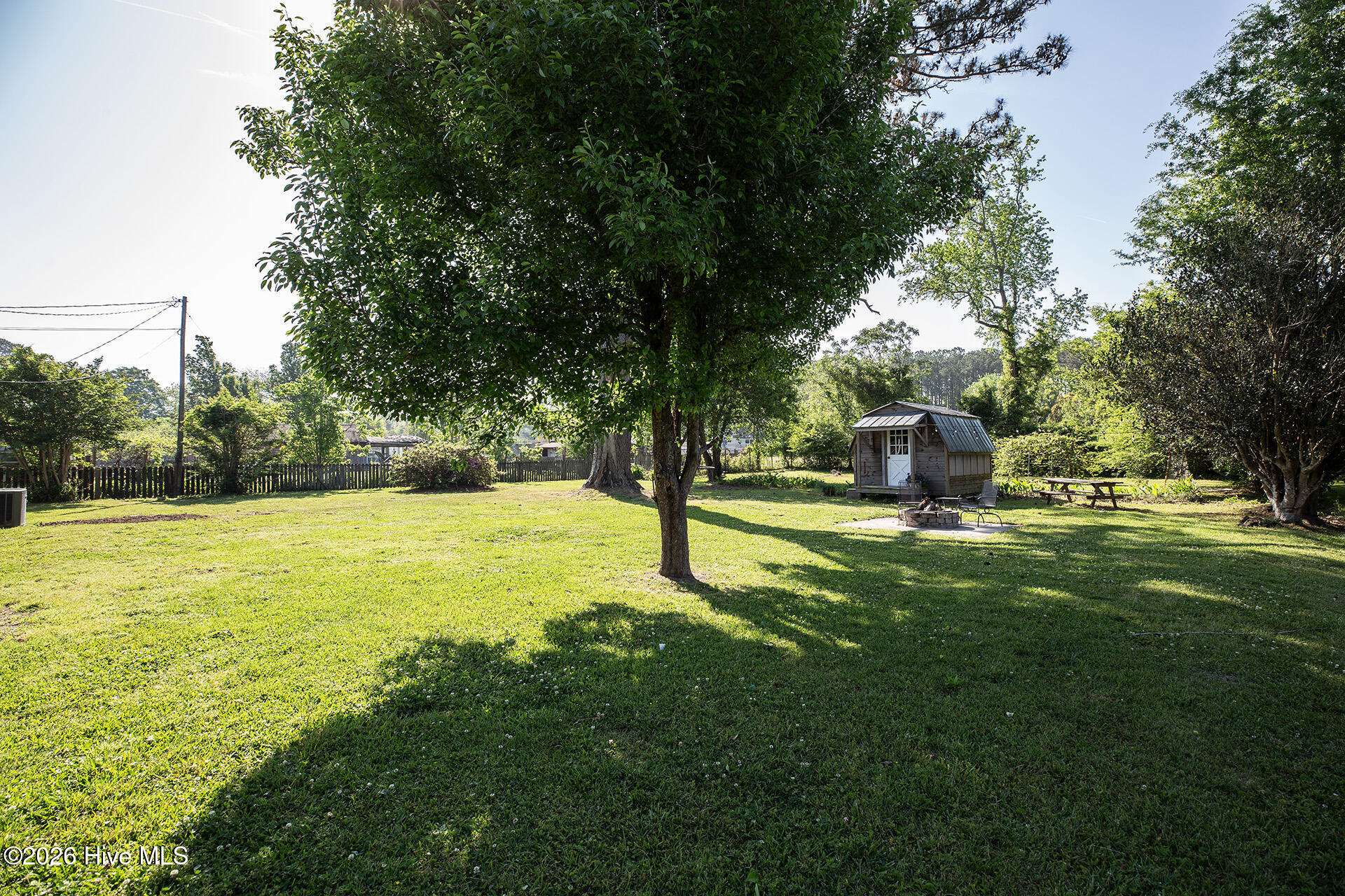 100567533 | Photo 34