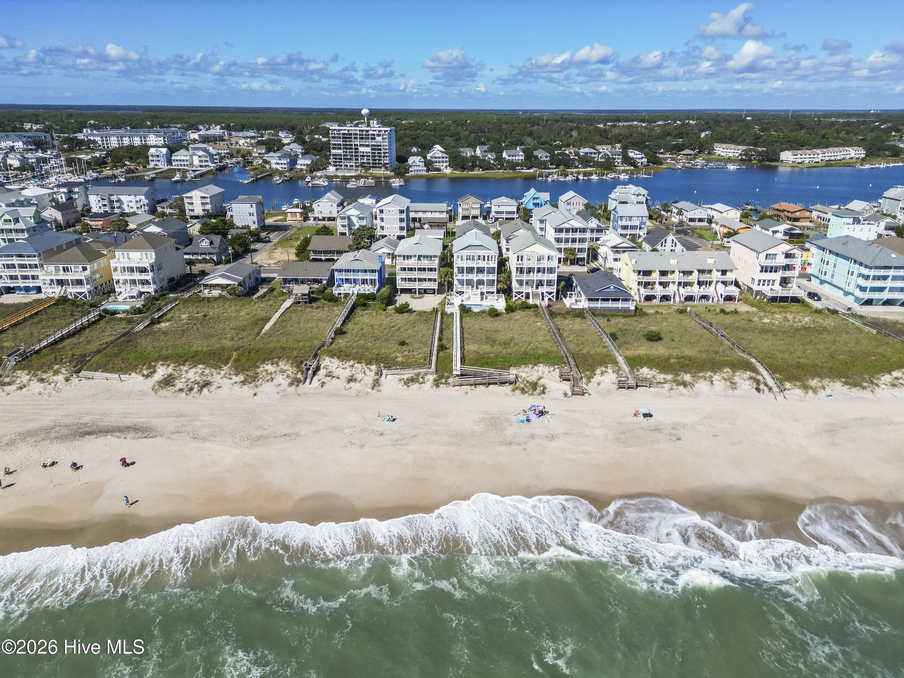 100550825 | Photo 60