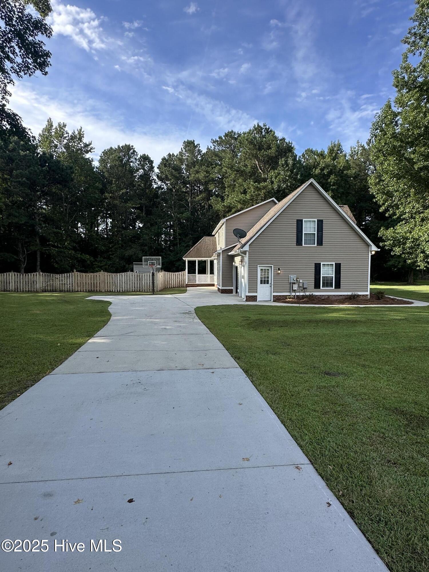 100524744 | Photo 57