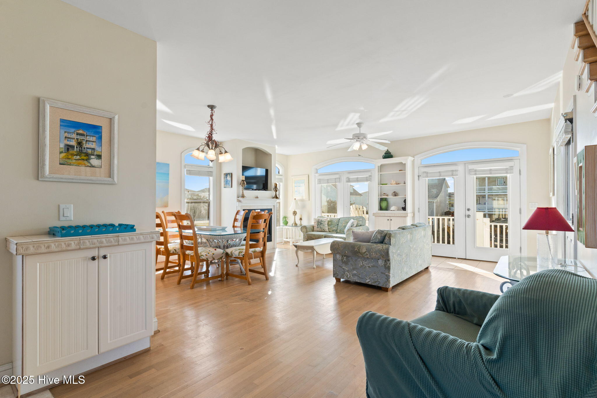 100541460 | Photo 18