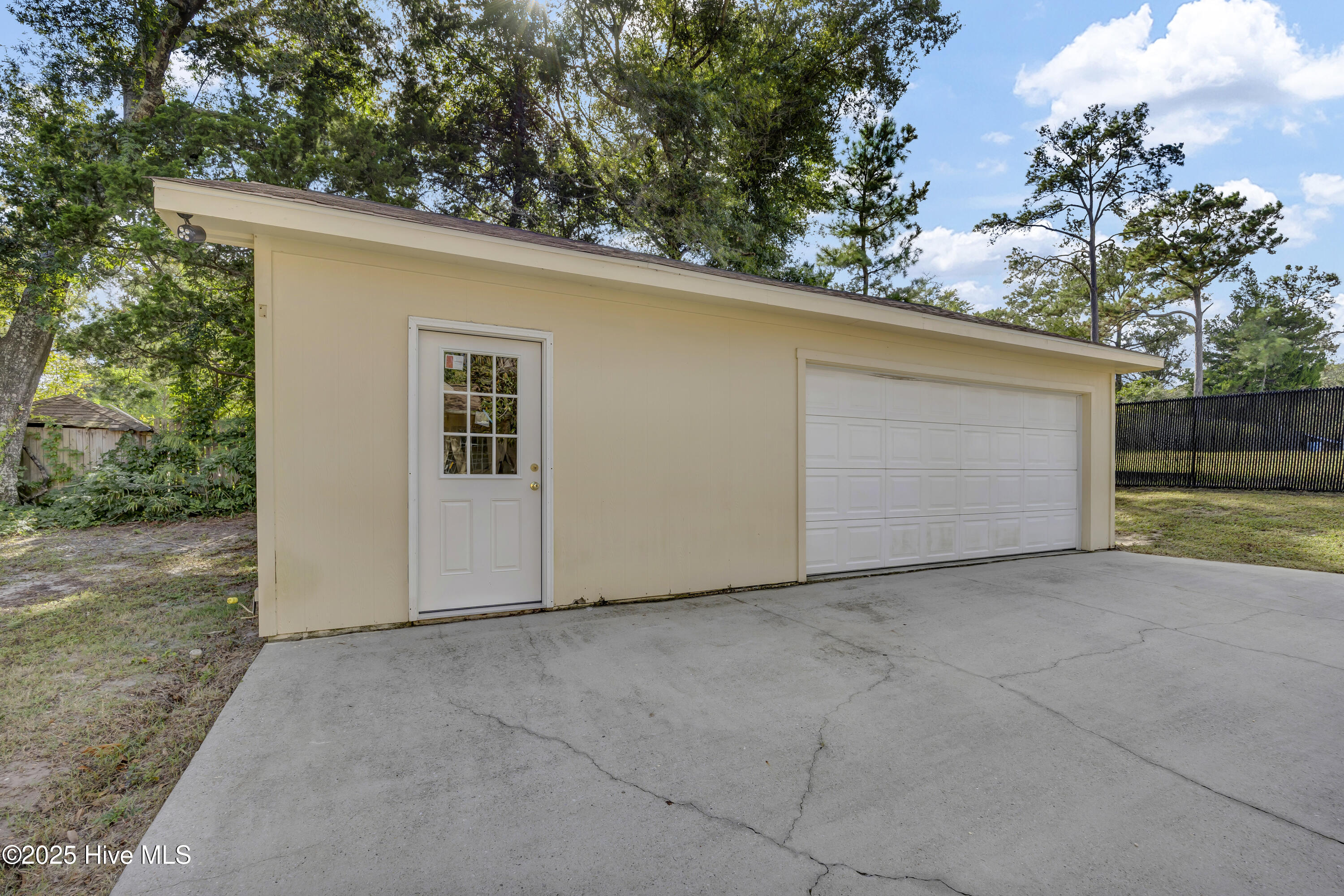 100533138 | Photo 29