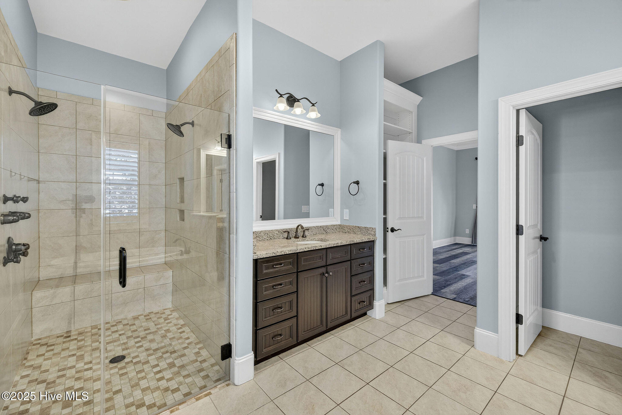 100512498 | Photo 39