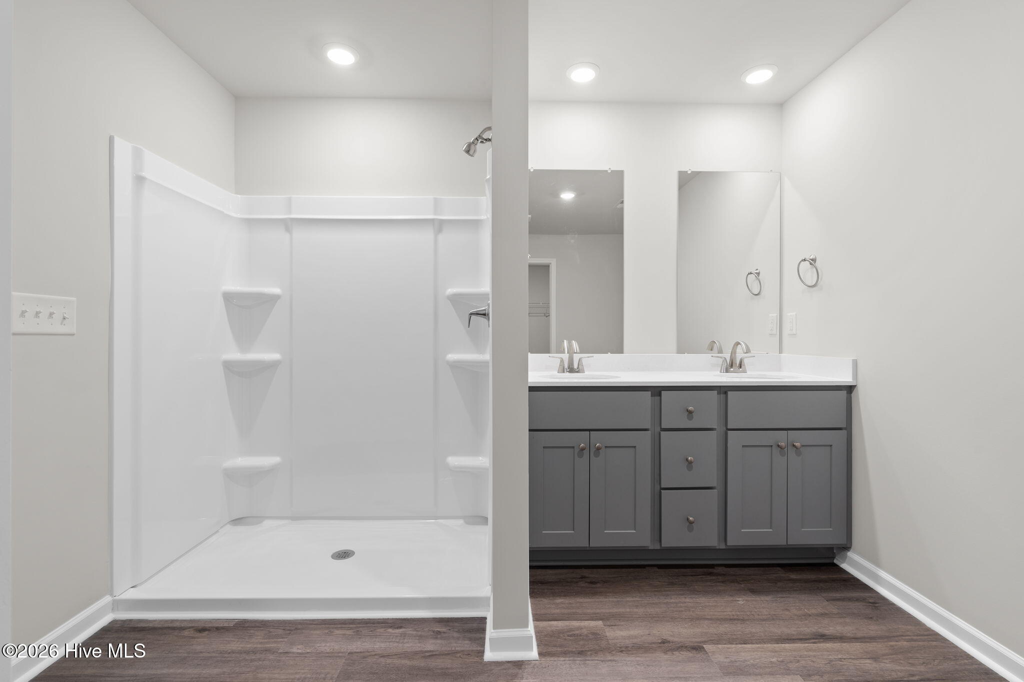 100546266 | Photo 22