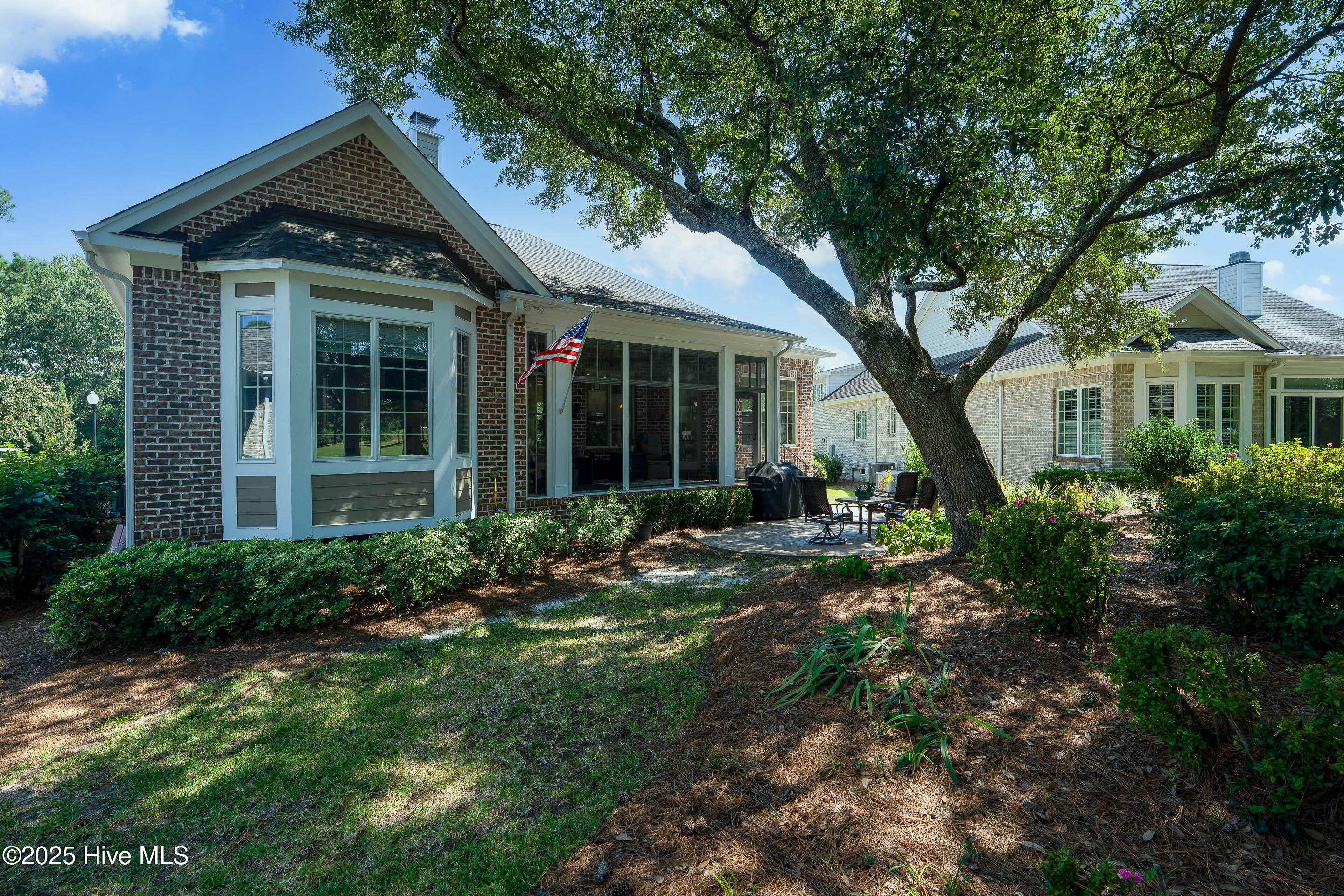 100529477 | Photo 36