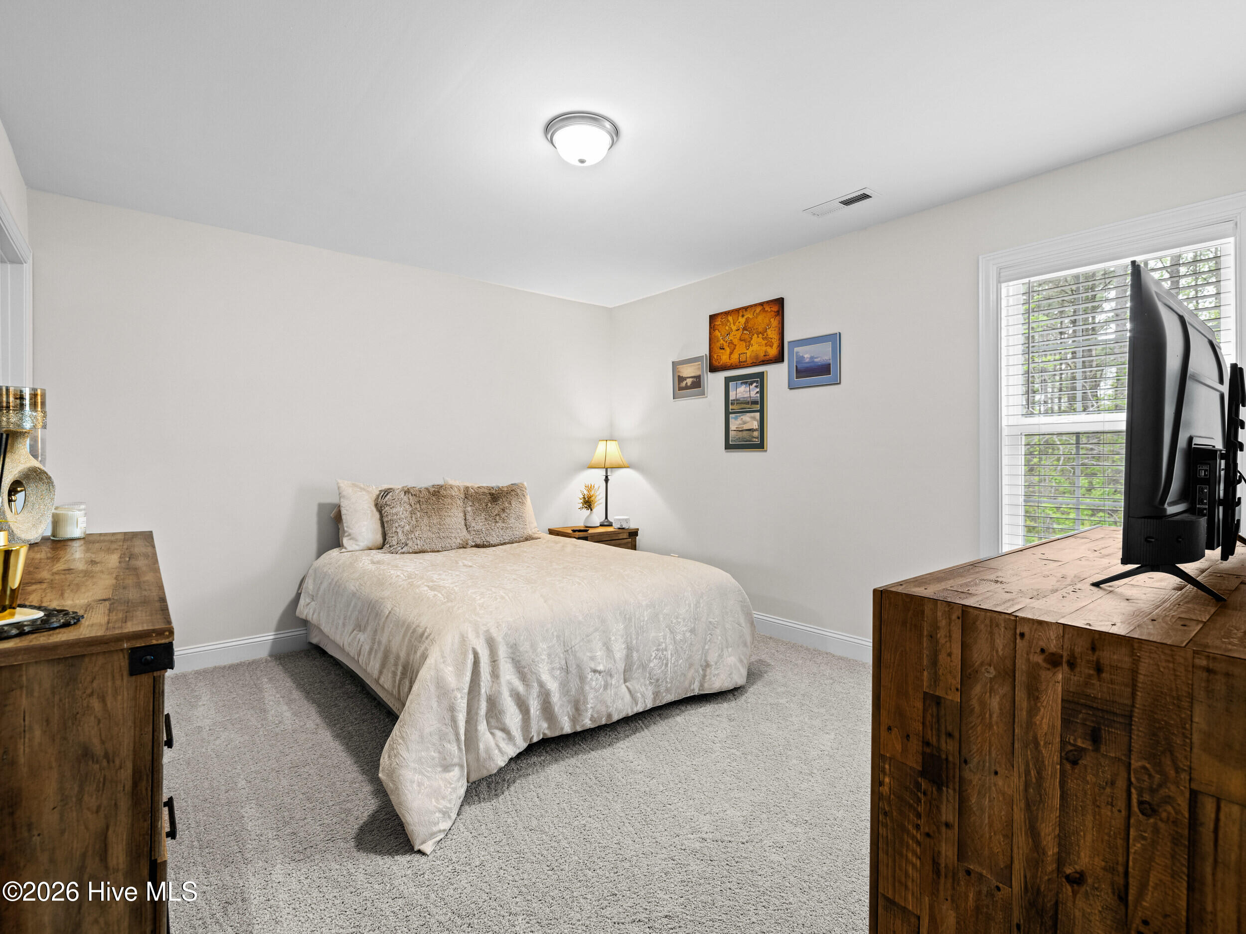 100569509 | Photo 54