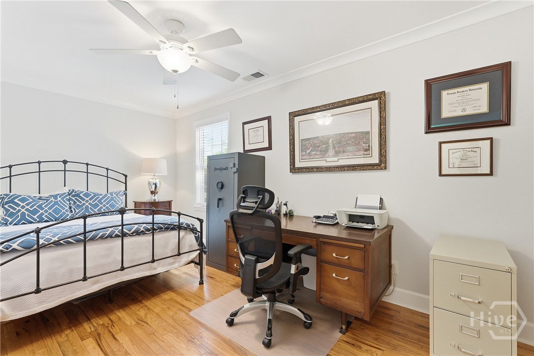 Guest bedroom 3/Office upstairs