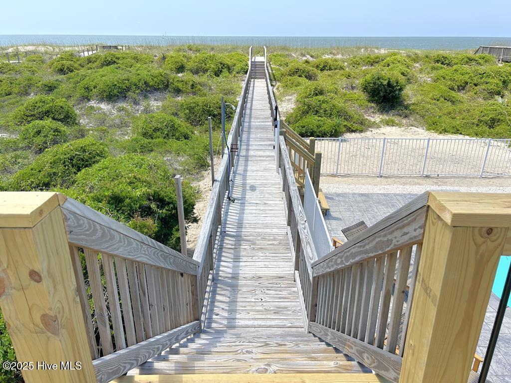 100533817 | Photo 20