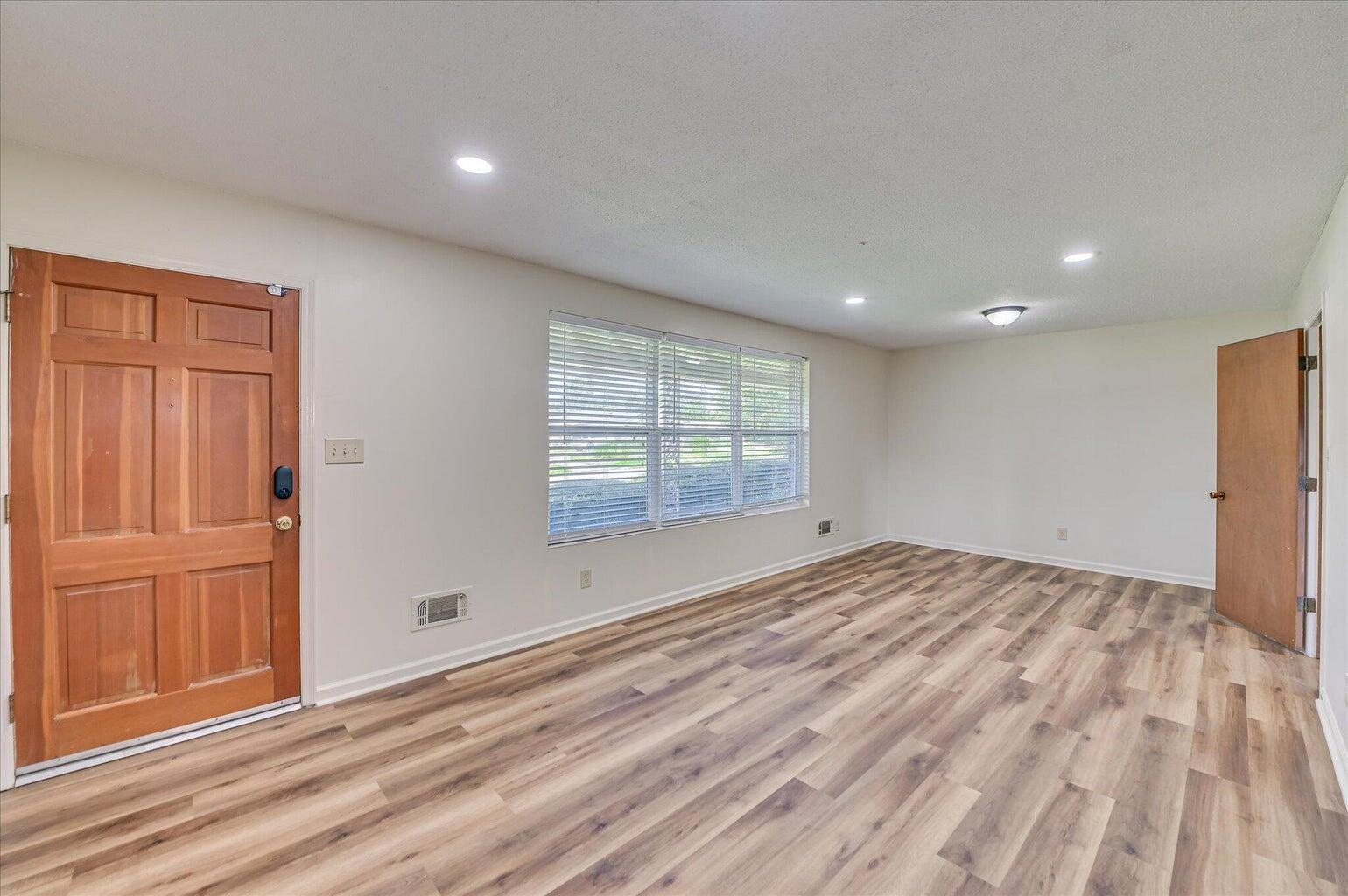 Homes for sale in Martinez, GA | 242 Maywood Dr, Martinez, GA 30907 | MLS# 551817