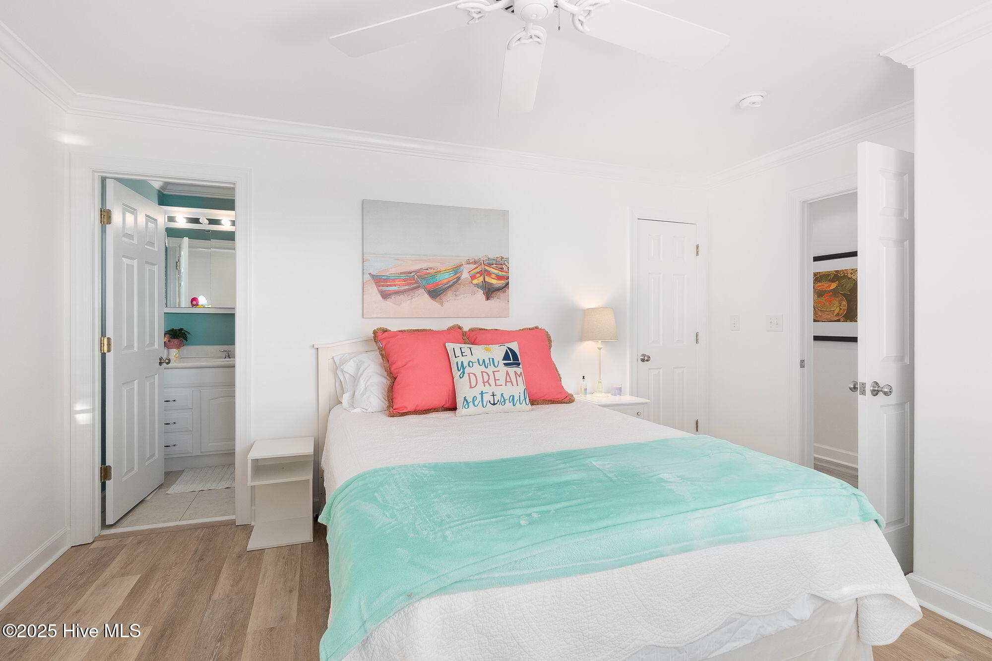 100544020 | Photo 21