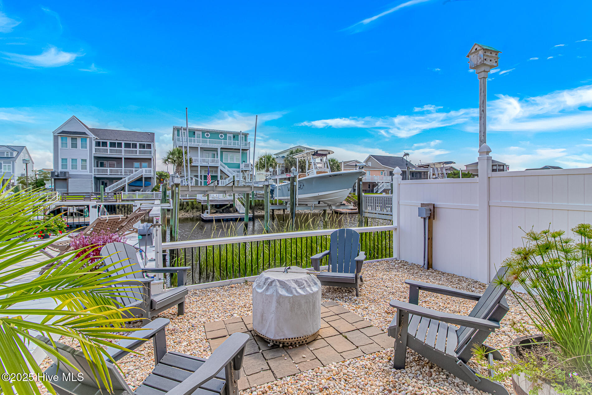 100526104 | Photo 33