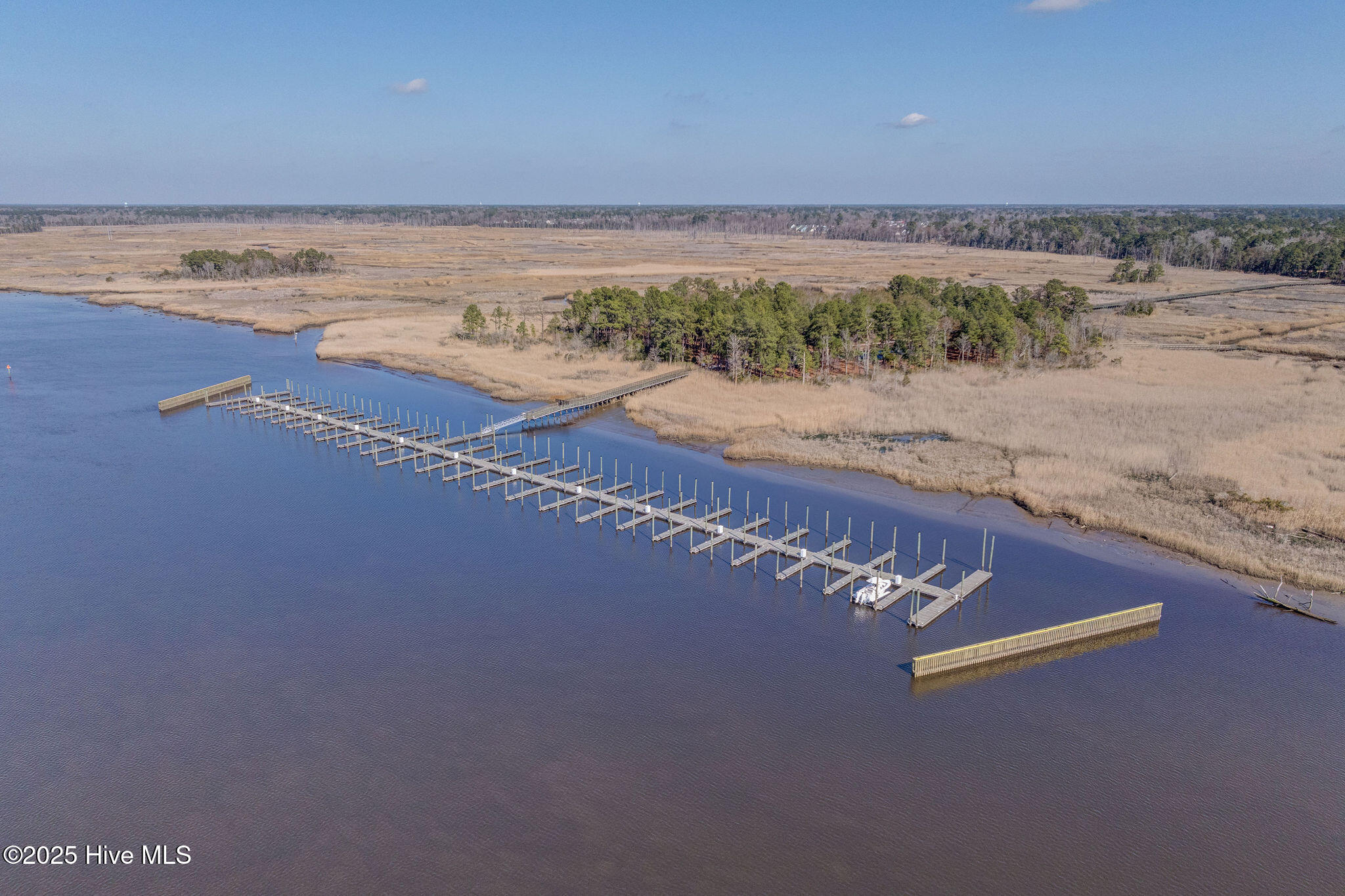 100537676 | Photo 44