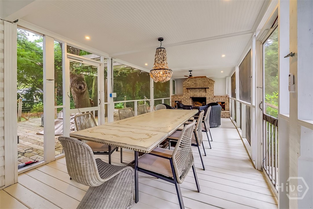 Screened porch