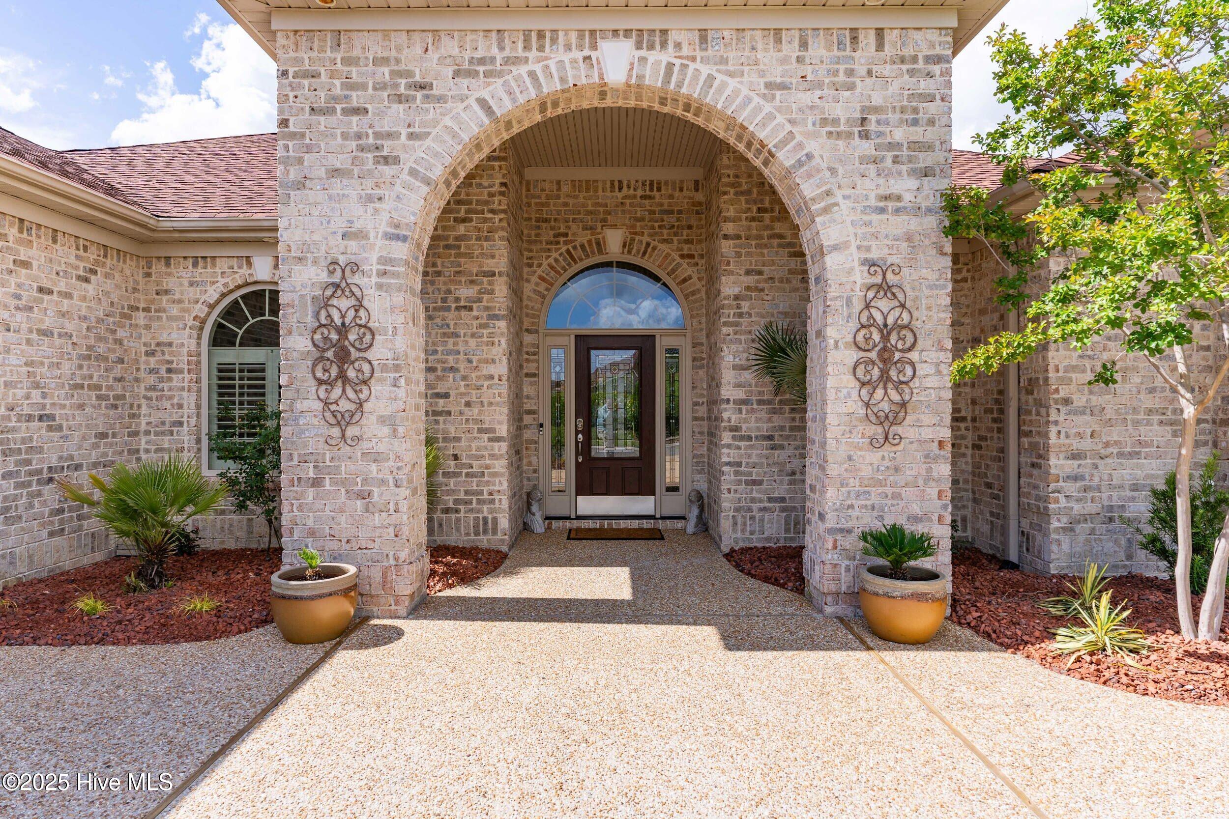 100543015 | Photo 38