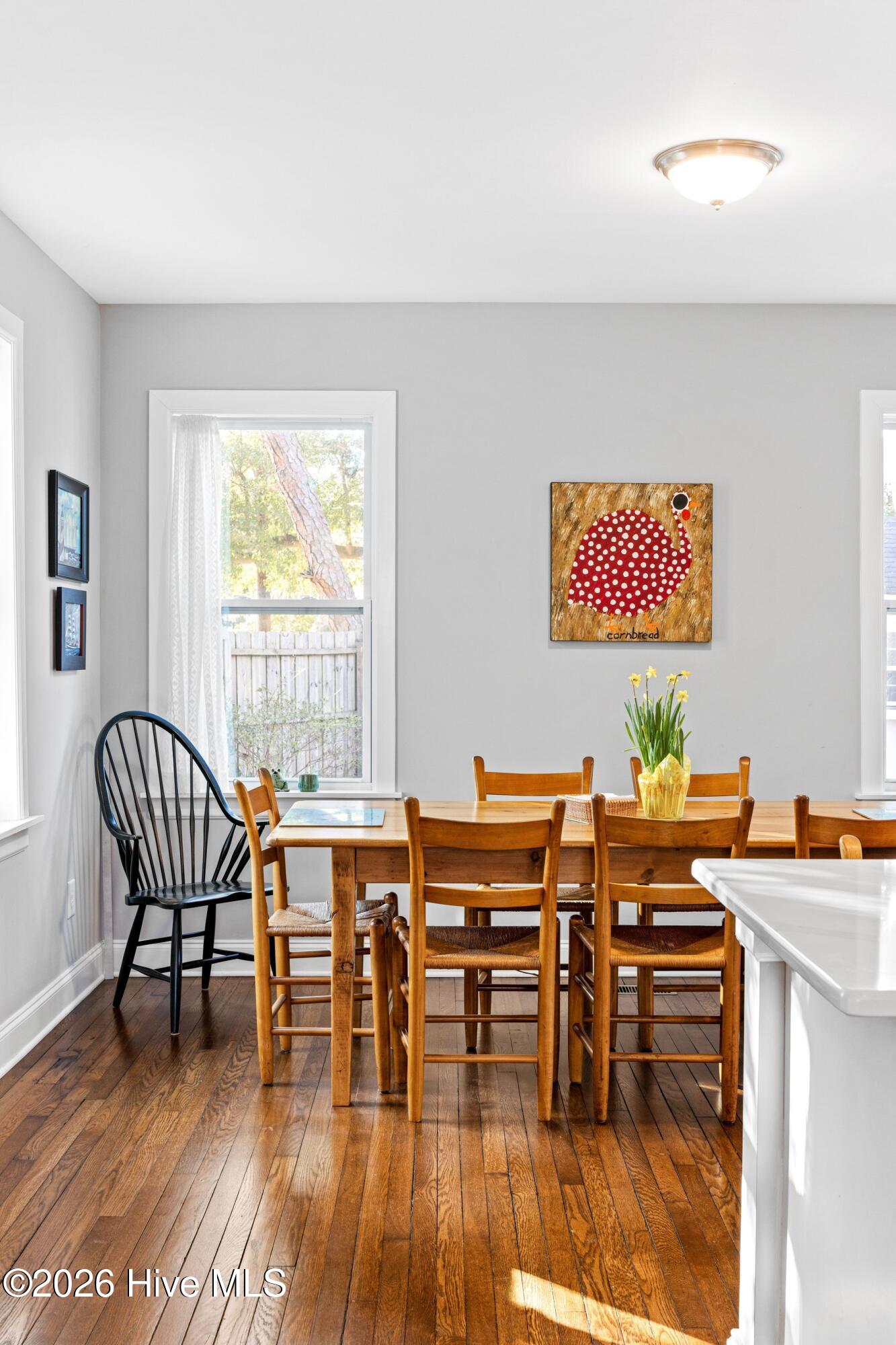 100548098 | Photo 15