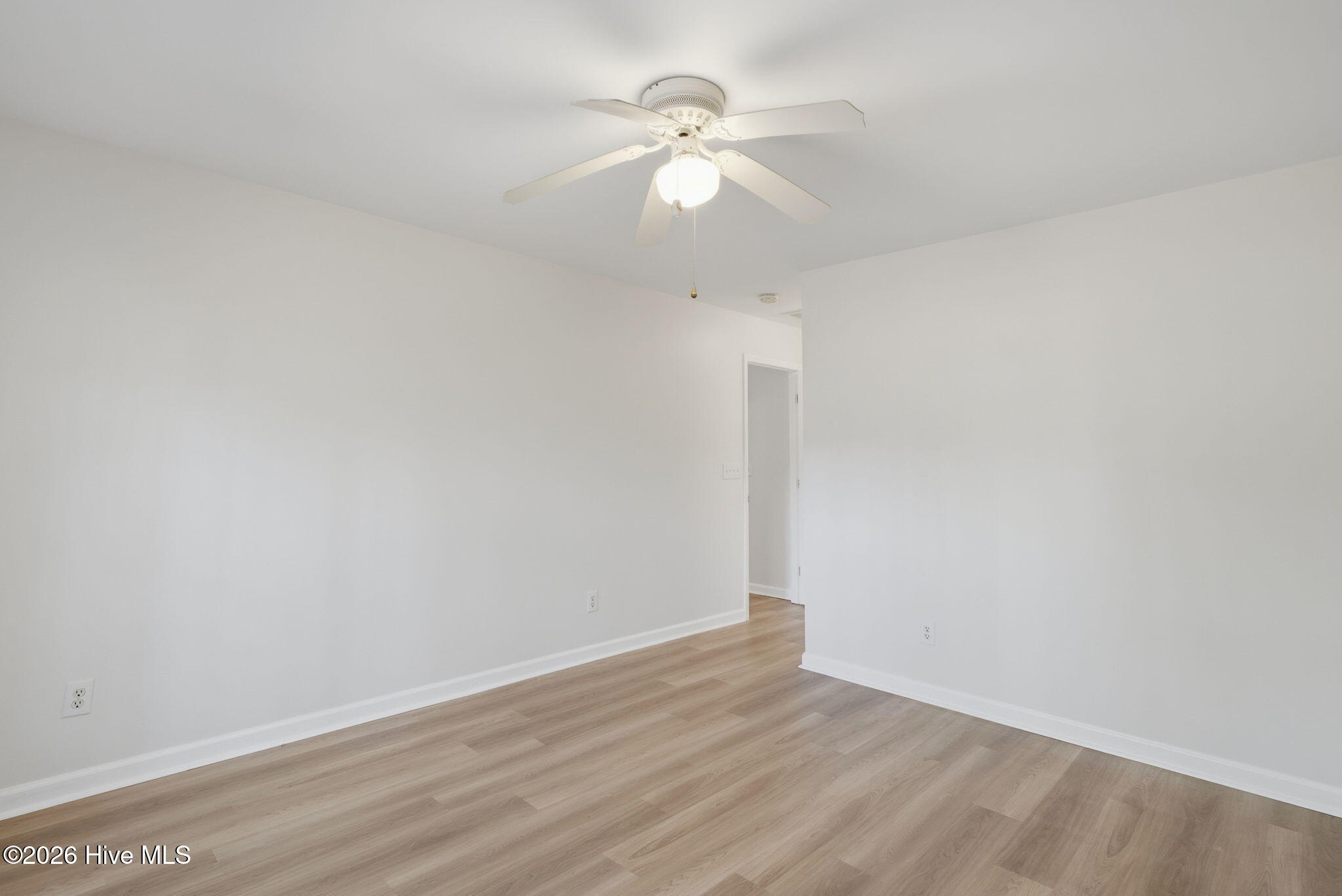 100551070 | Photo 22