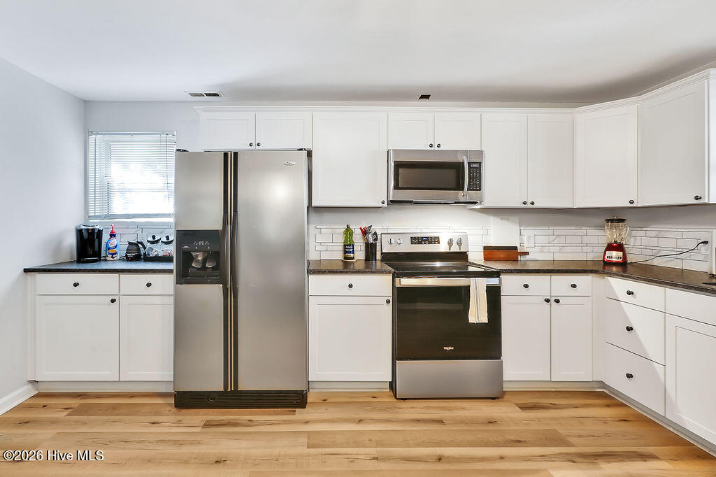 100534500 | Photo 39