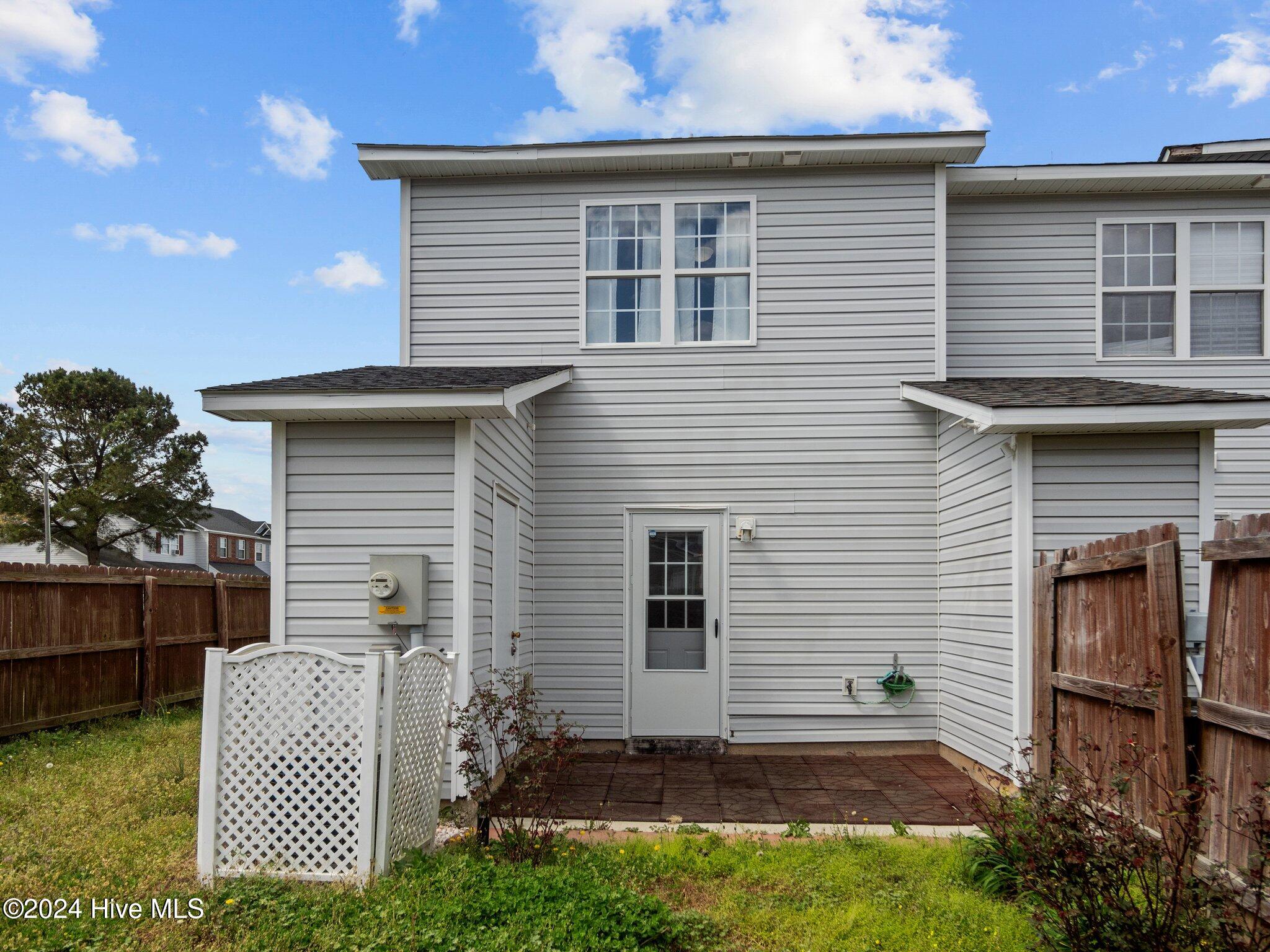 100542277 | Photo 20