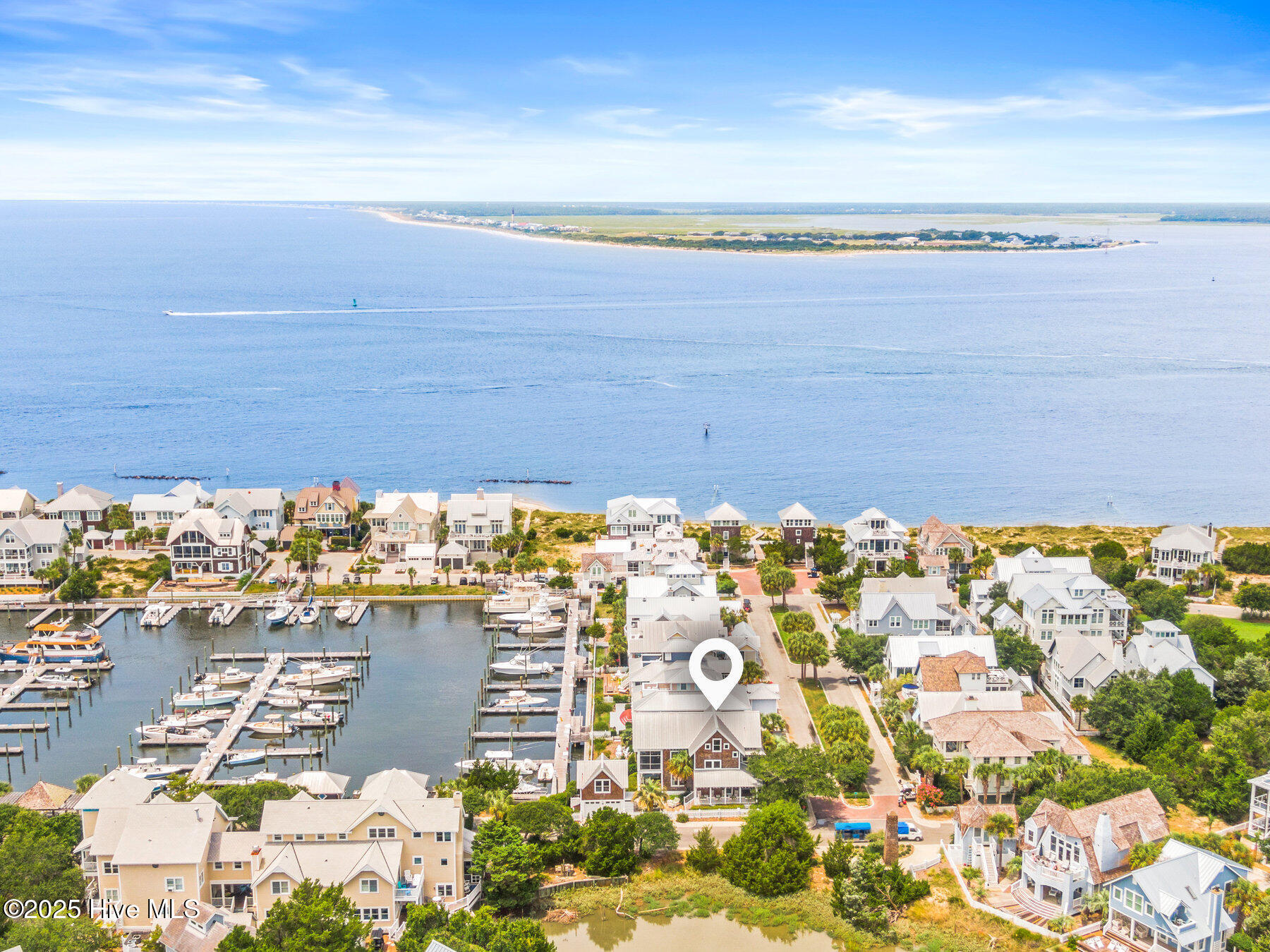 100521307 | Photo 53