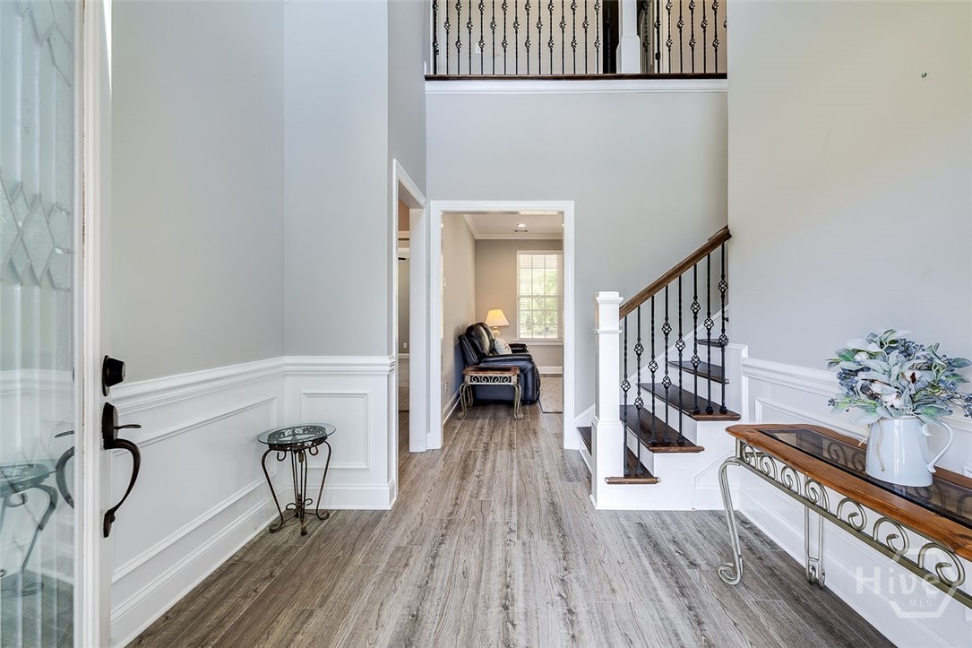 2 story foyer entry