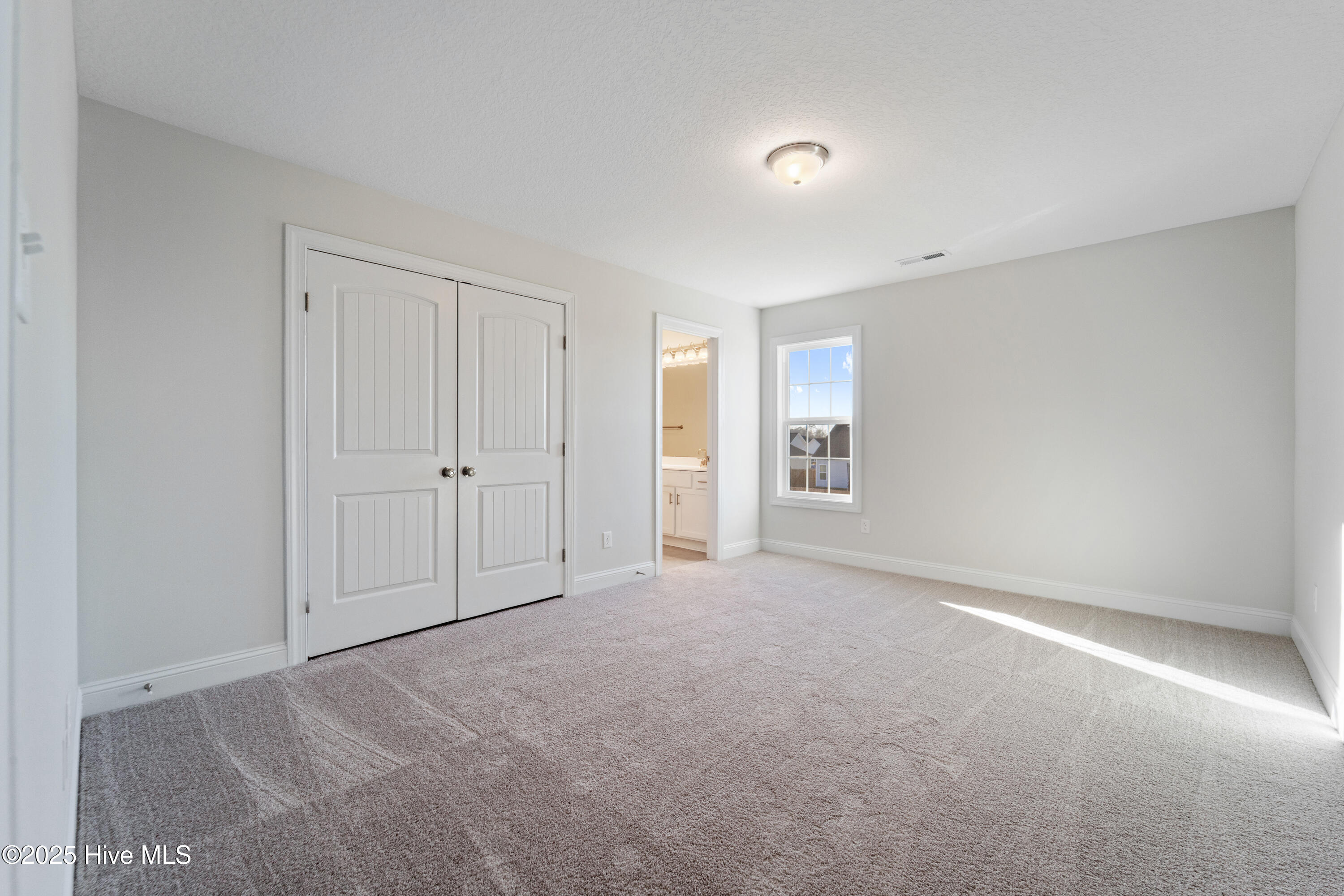 100512578 | Photo 25