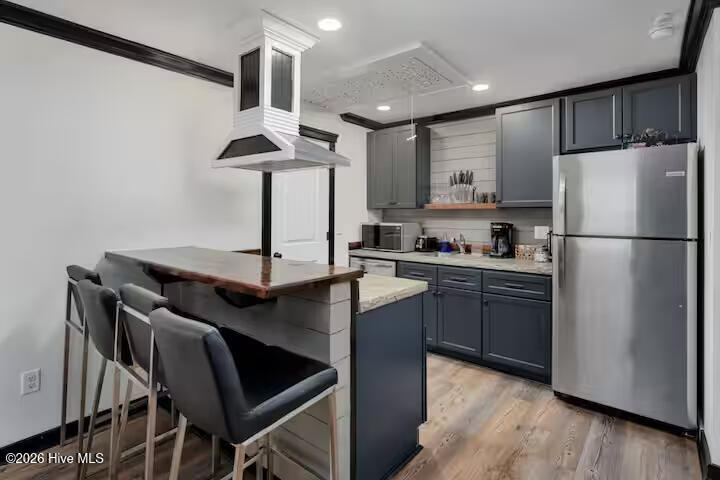 100562028 | Photo 27