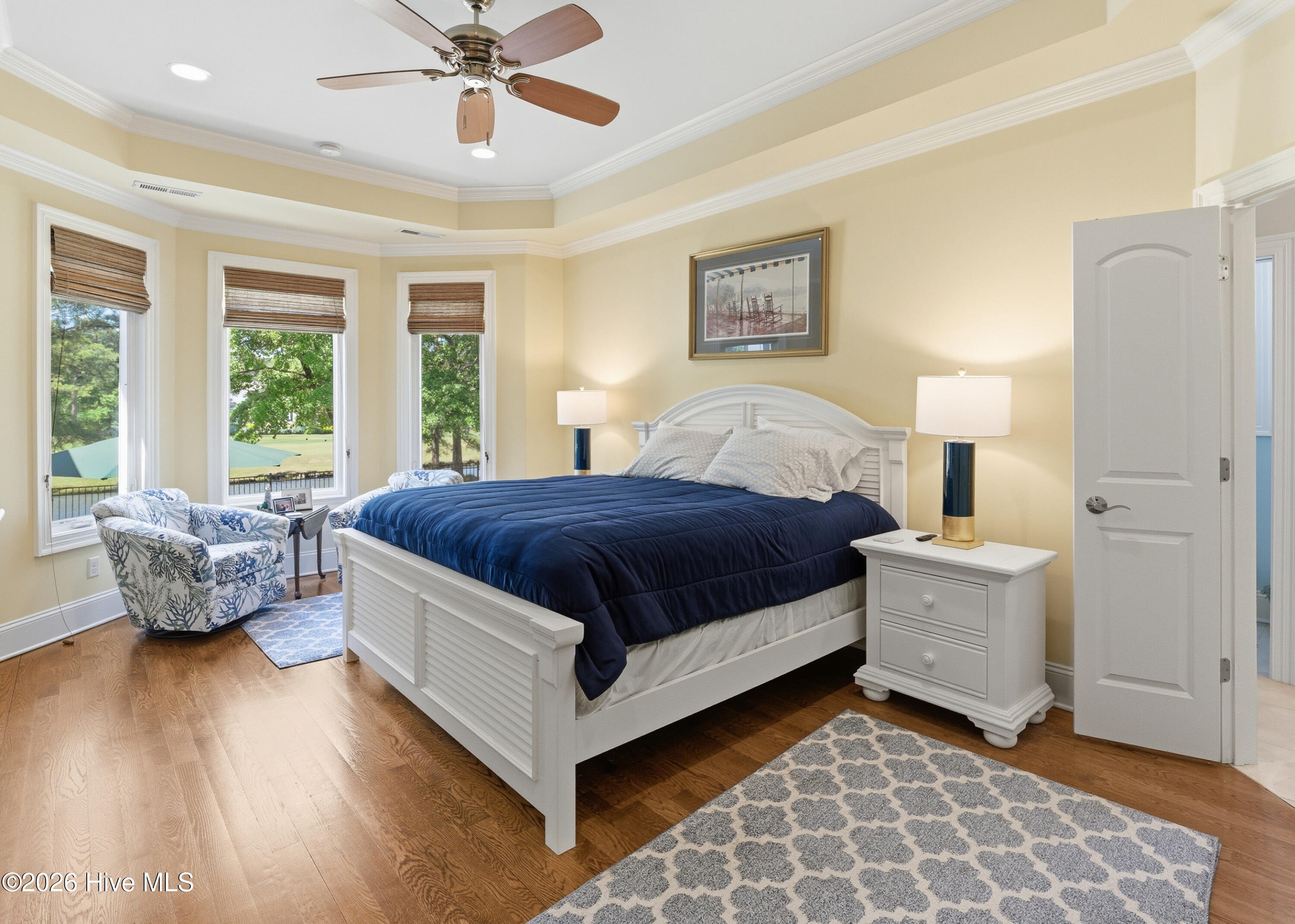 100569454 | Photo 36