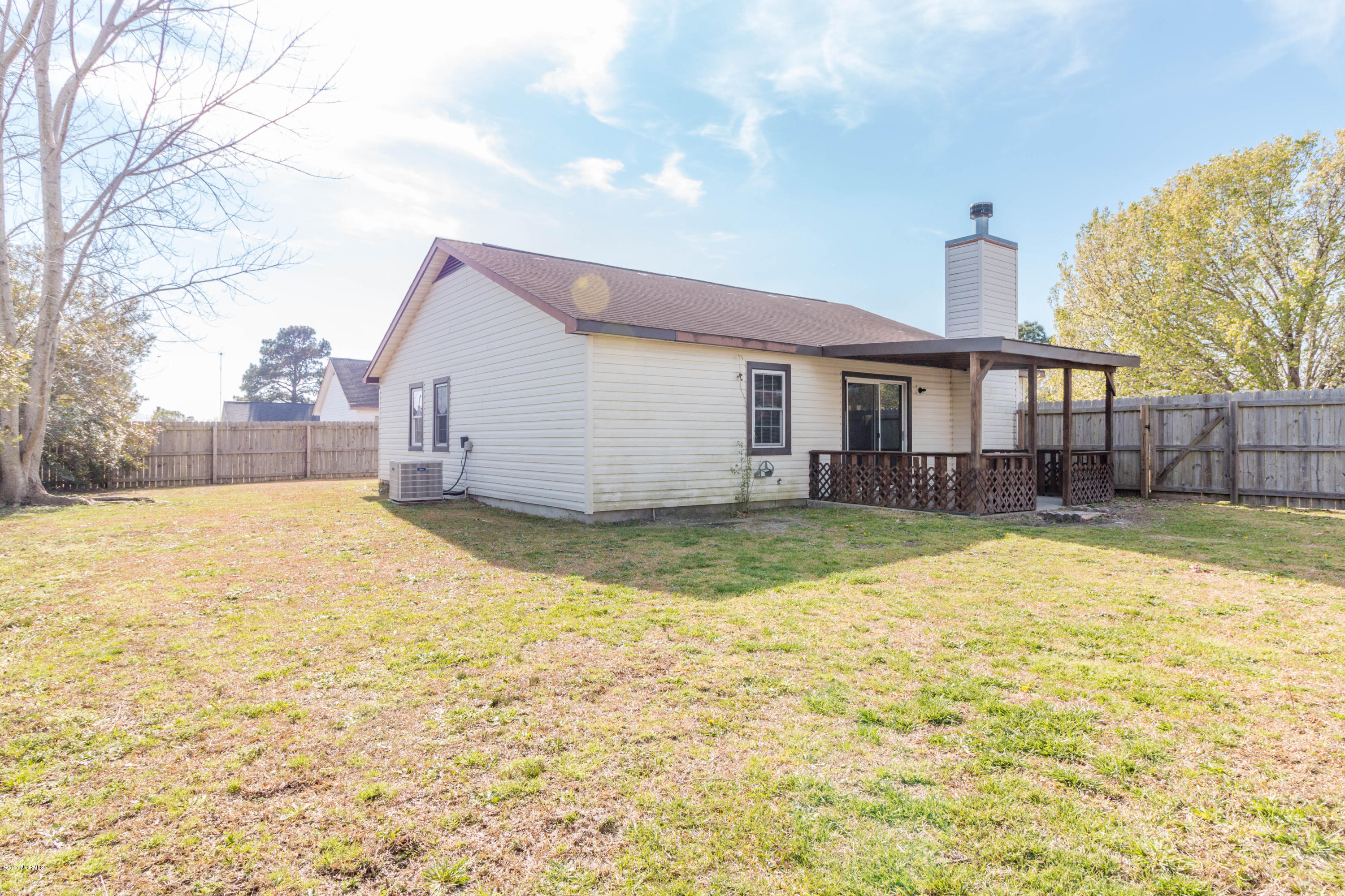 100564052 | Photo 11