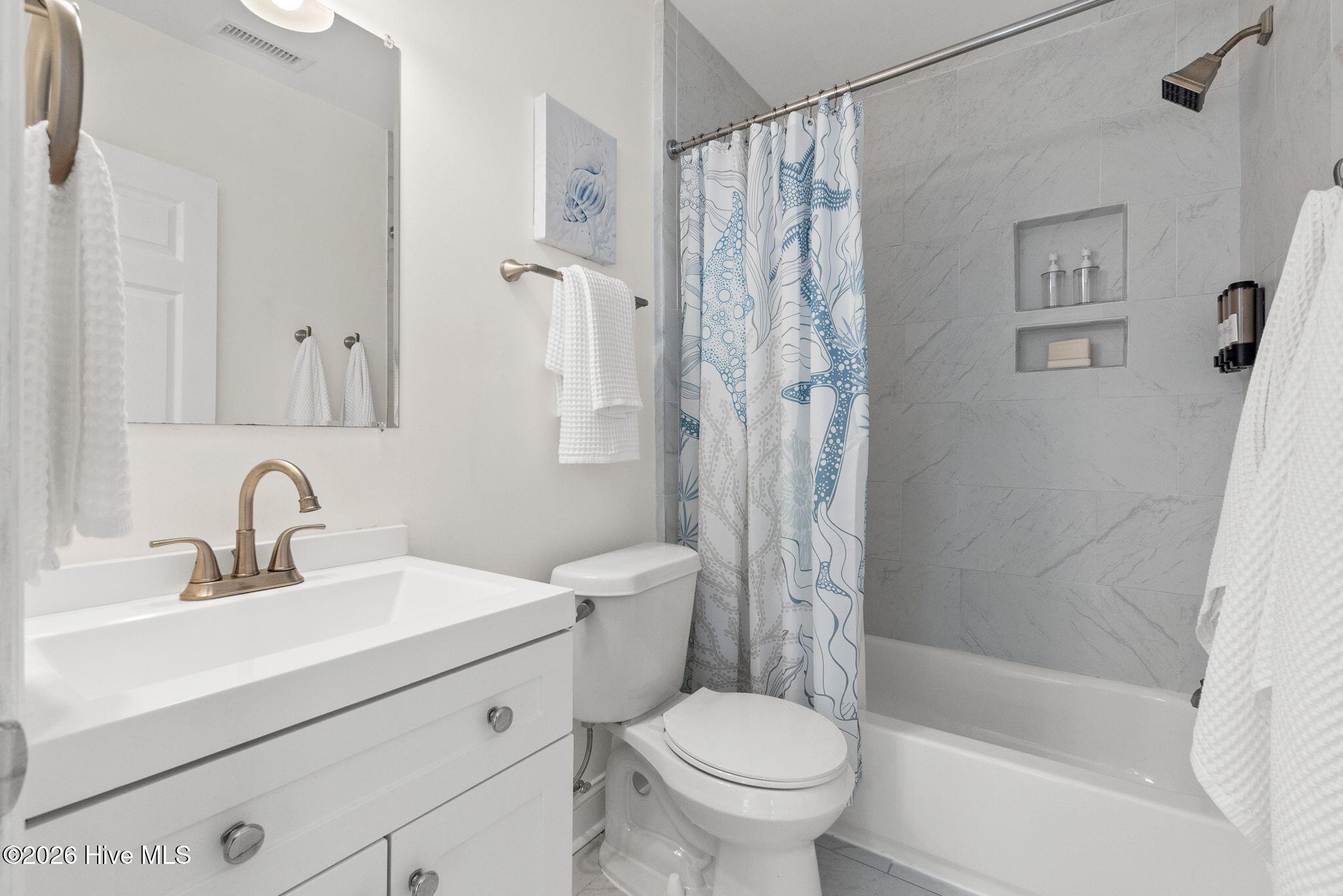 100560959 | Photo 10