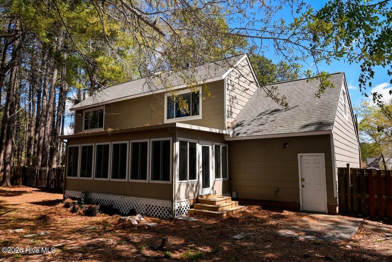 100563872 | Photo 16