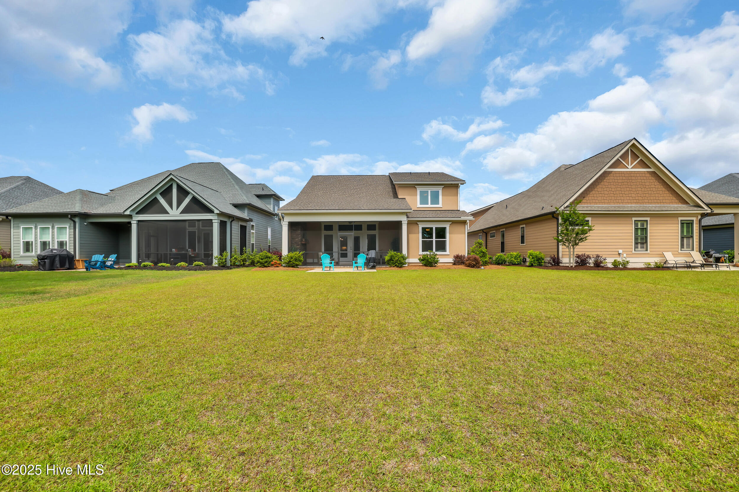 100502745 | Photo 40